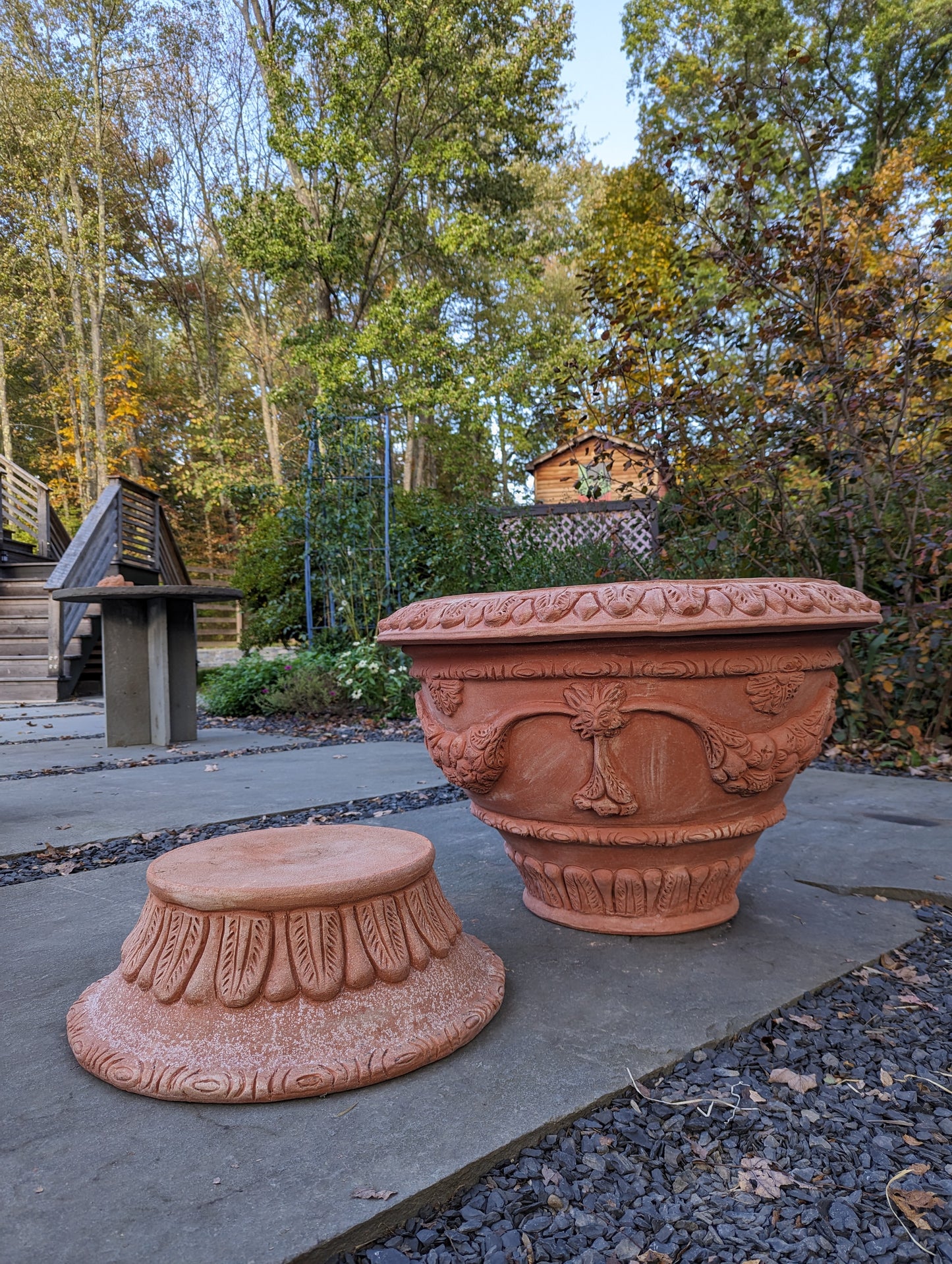 Italian "Fontana" Terracotta Pot with Base (65cm)