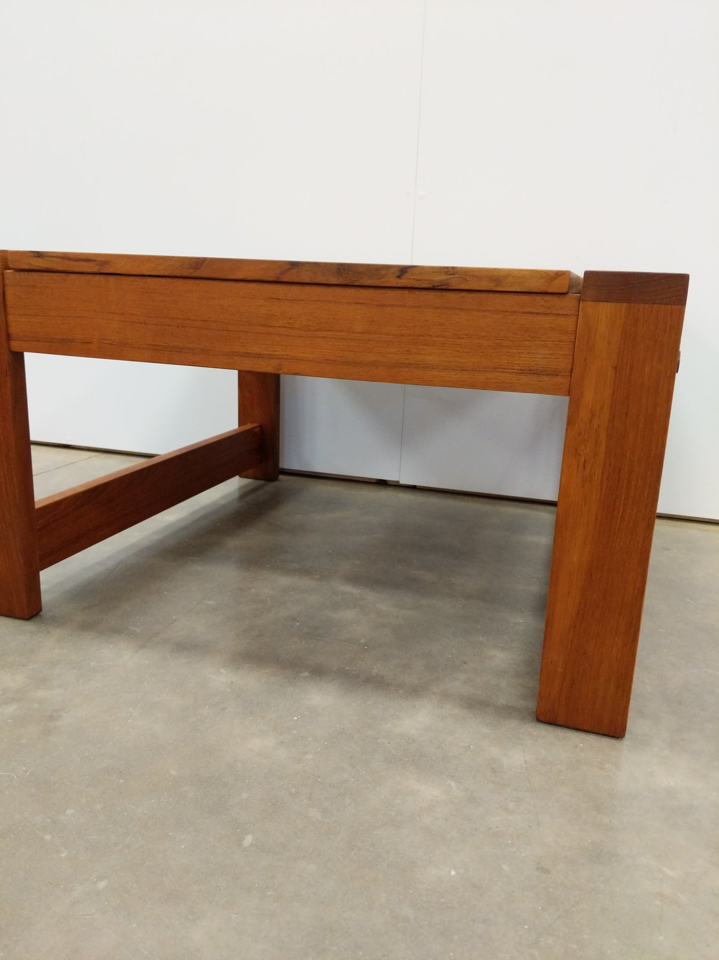 Vintage Mid Century Modern Teak Coffee Table