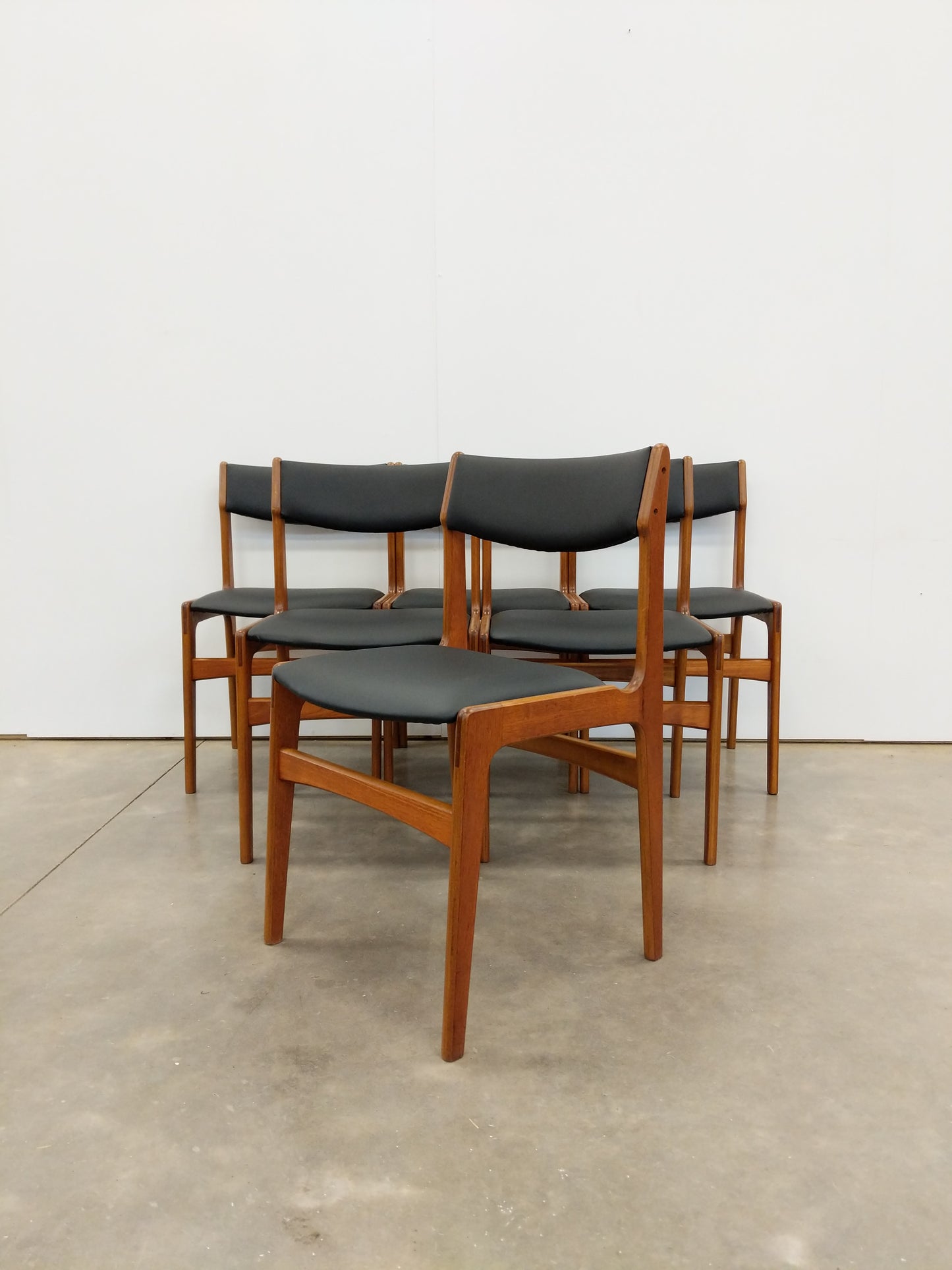 Set of 6 Vintage Danish Modern Dining Chairs by Erik Buch