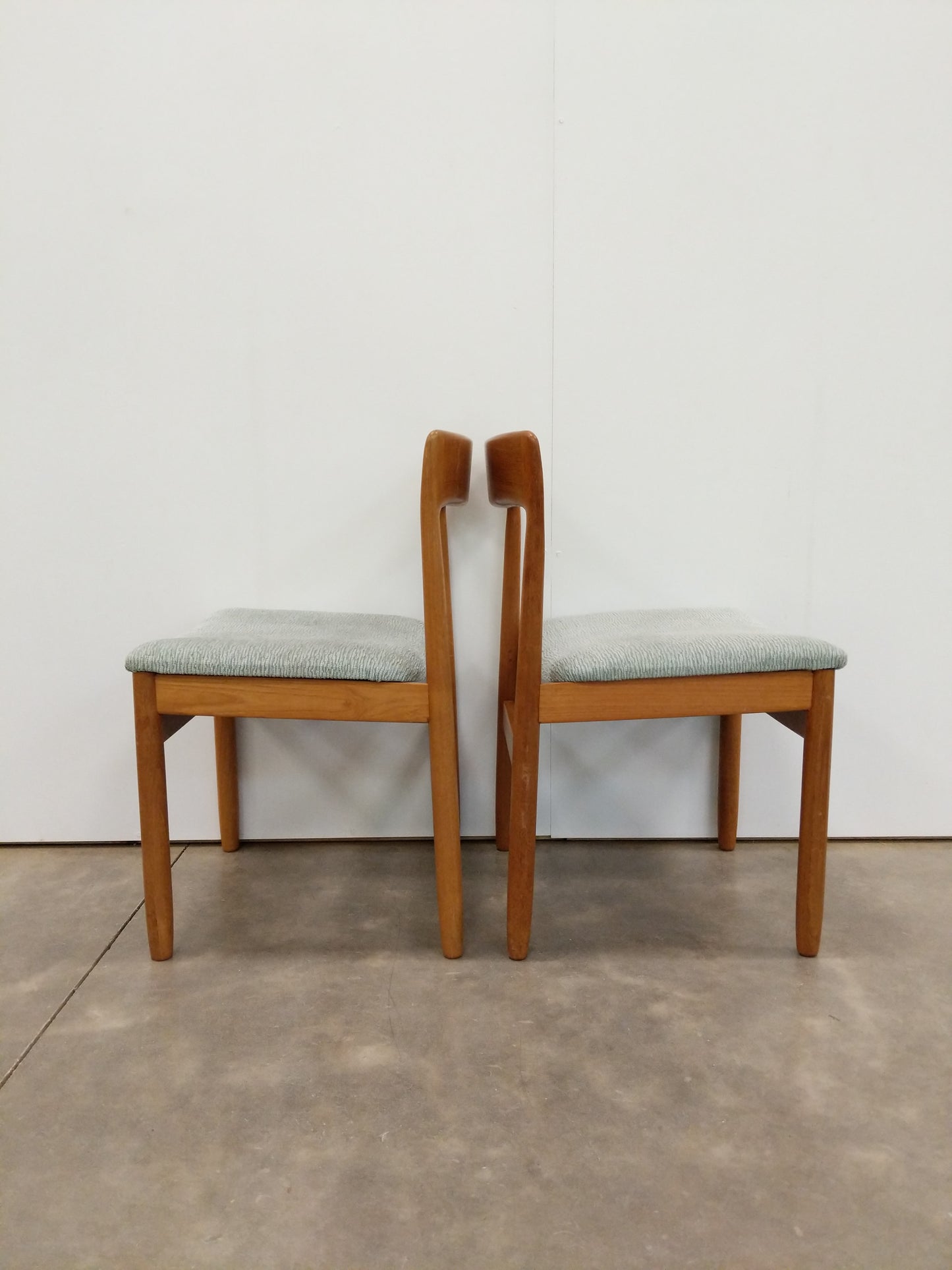 Pair of Vintage Mid Century Modern Dining Chairs by Younger