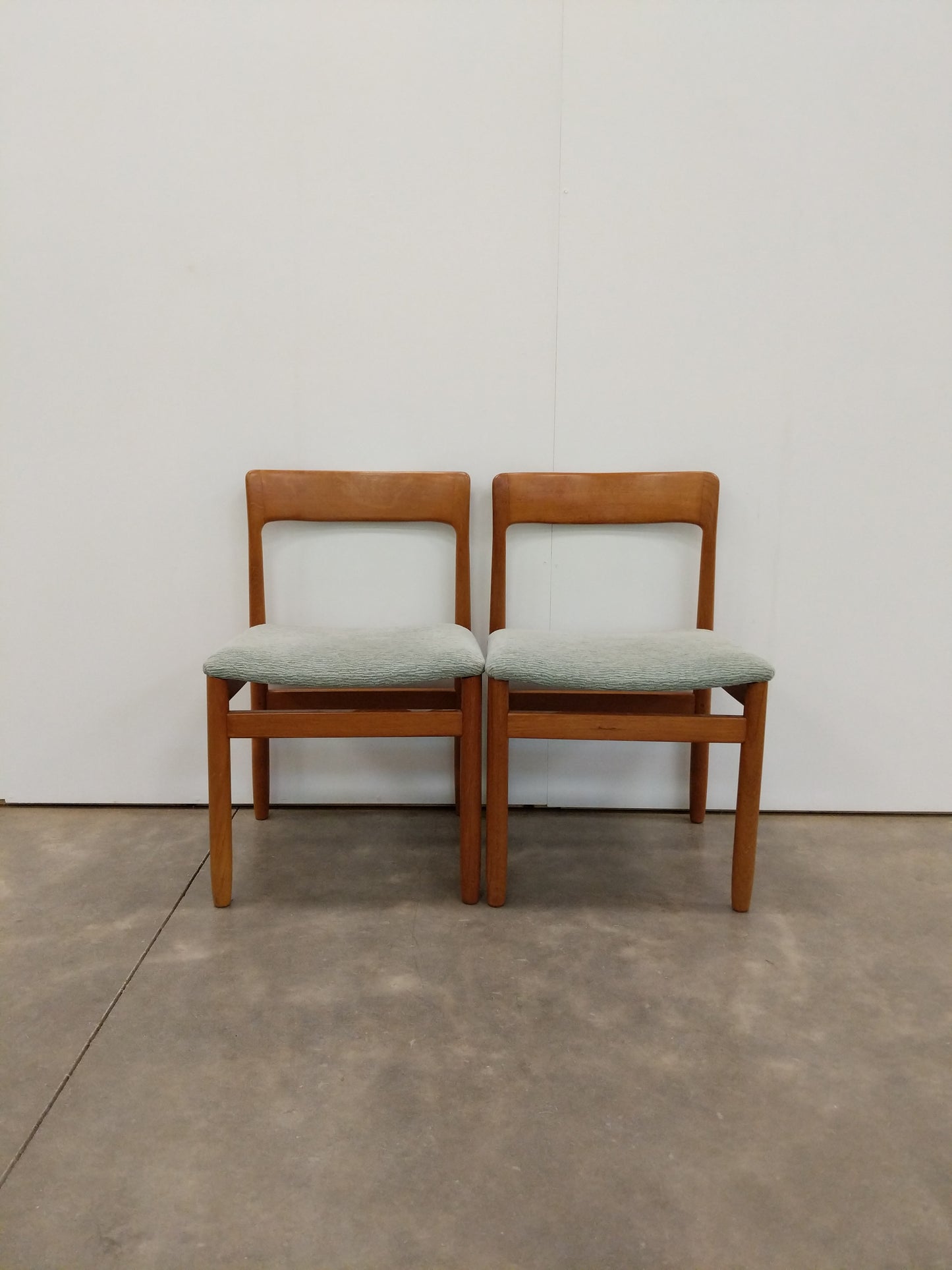 Pair of Vintage Mid Century Modern Dining Chairs by Younger
