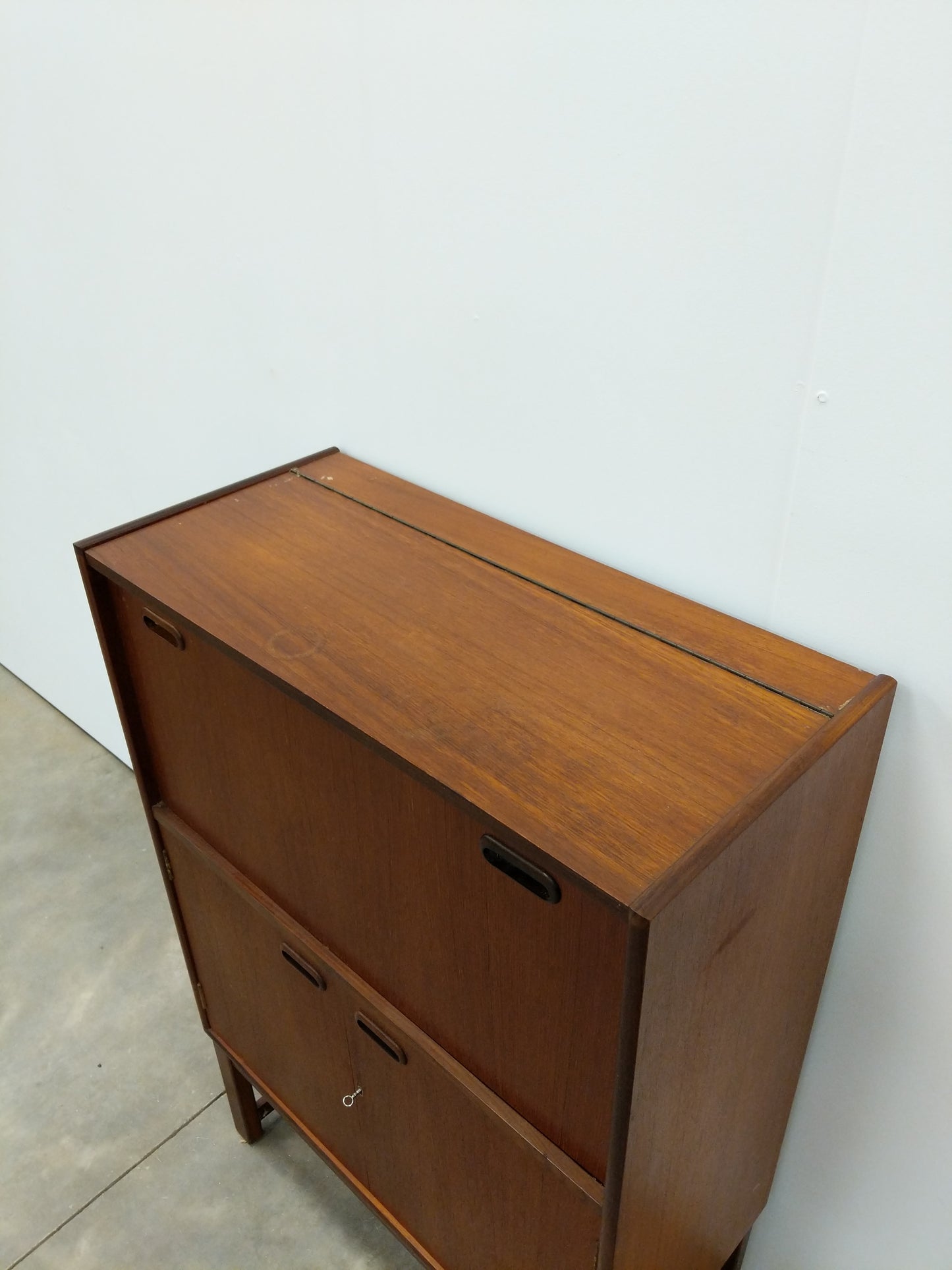 Vintage Mid Century Modern Teak Bar Cabinet