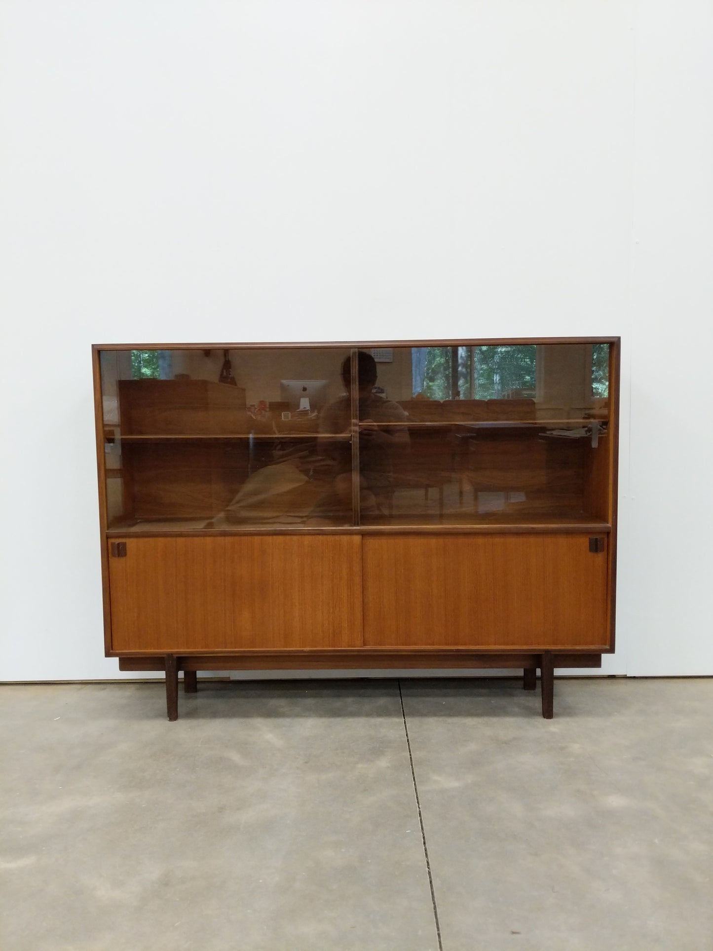 Vintage Mid Century Modern Teak Sideboard / Cabinet by Beaver & Tapley