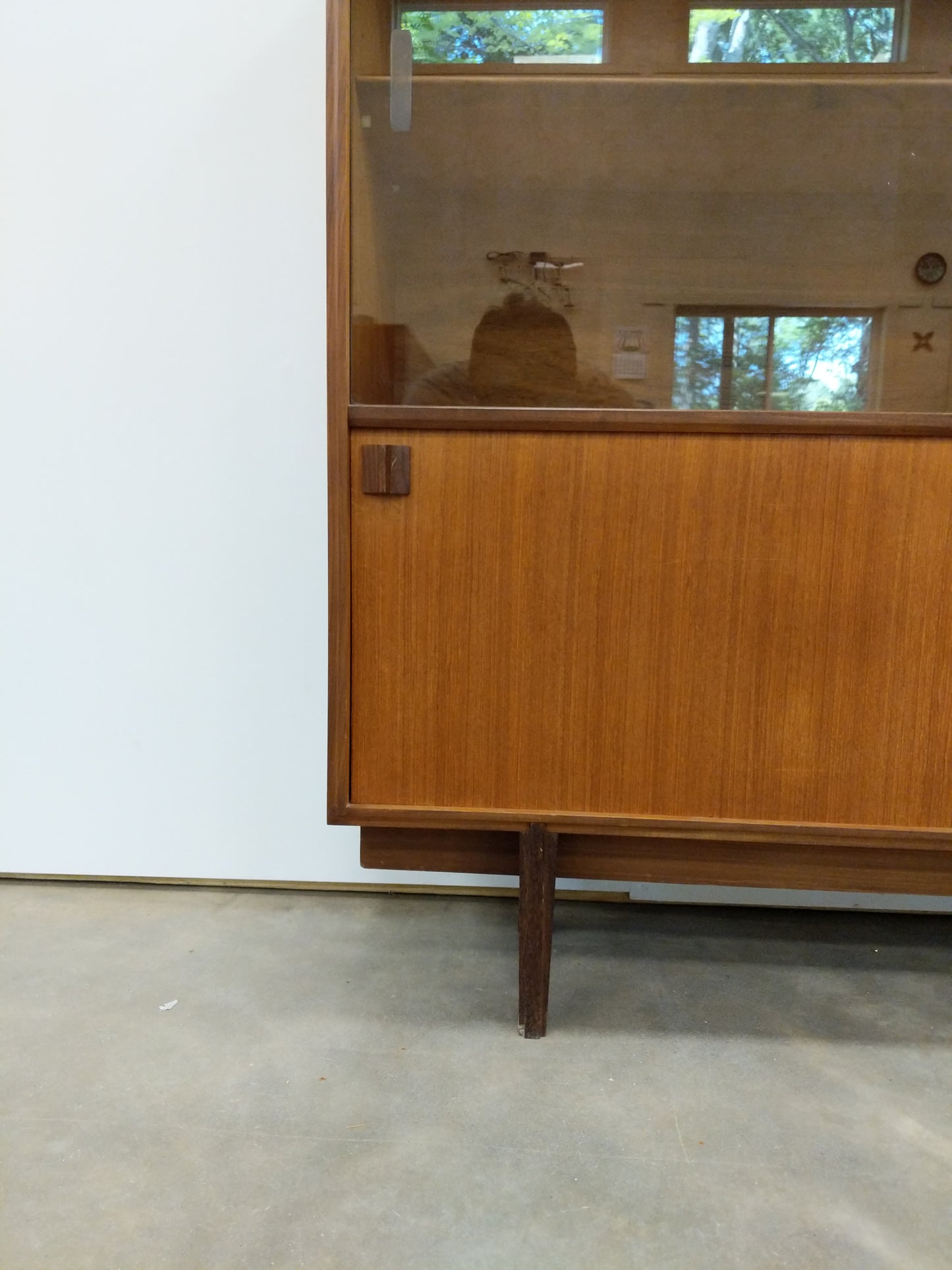 Vintage Mid Century Modern Teak Sideboard / Cabinet by Beaver & Tapley