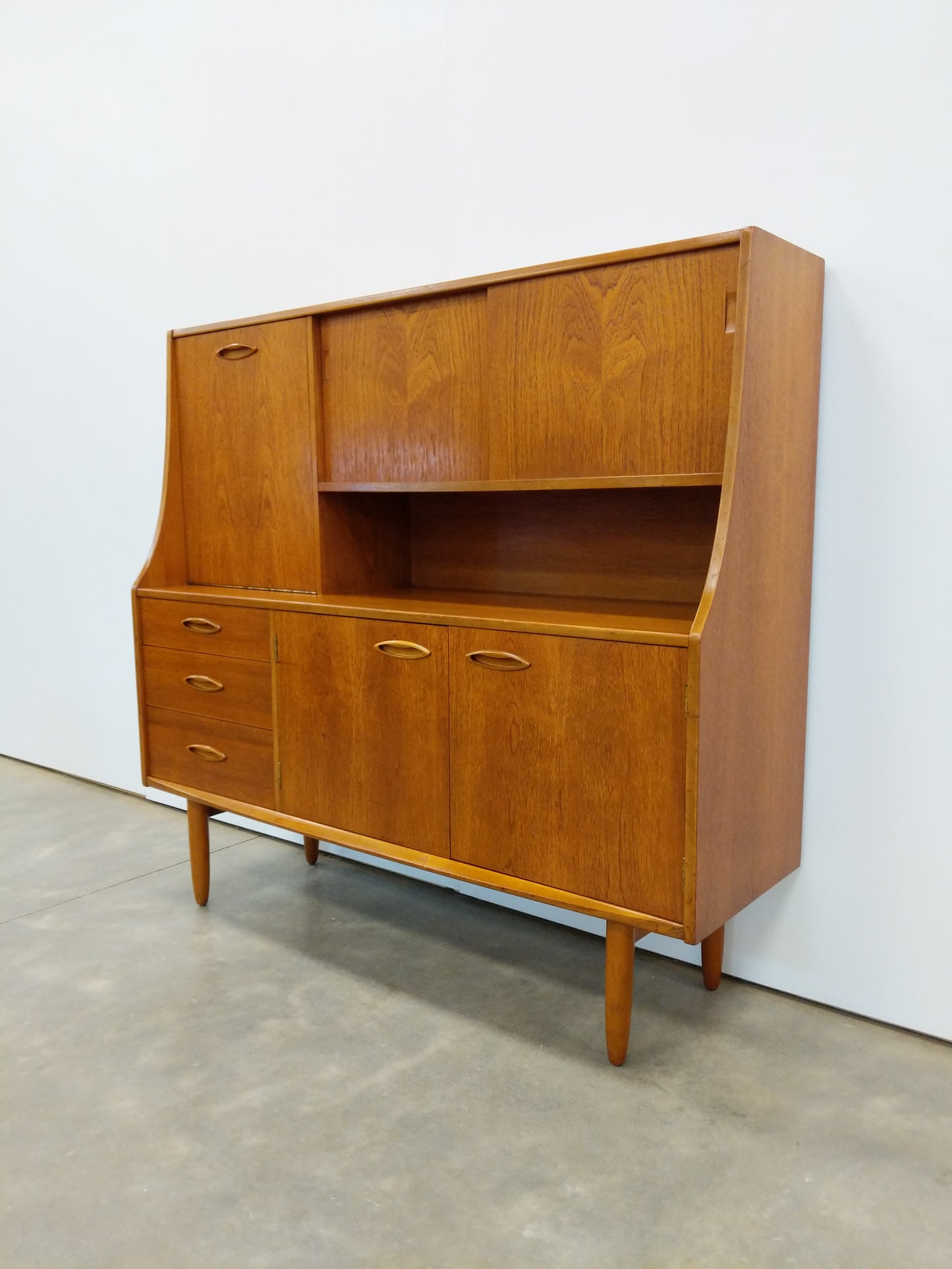 Vintage Mid Century Modern Teak Sideboard by Jentique
