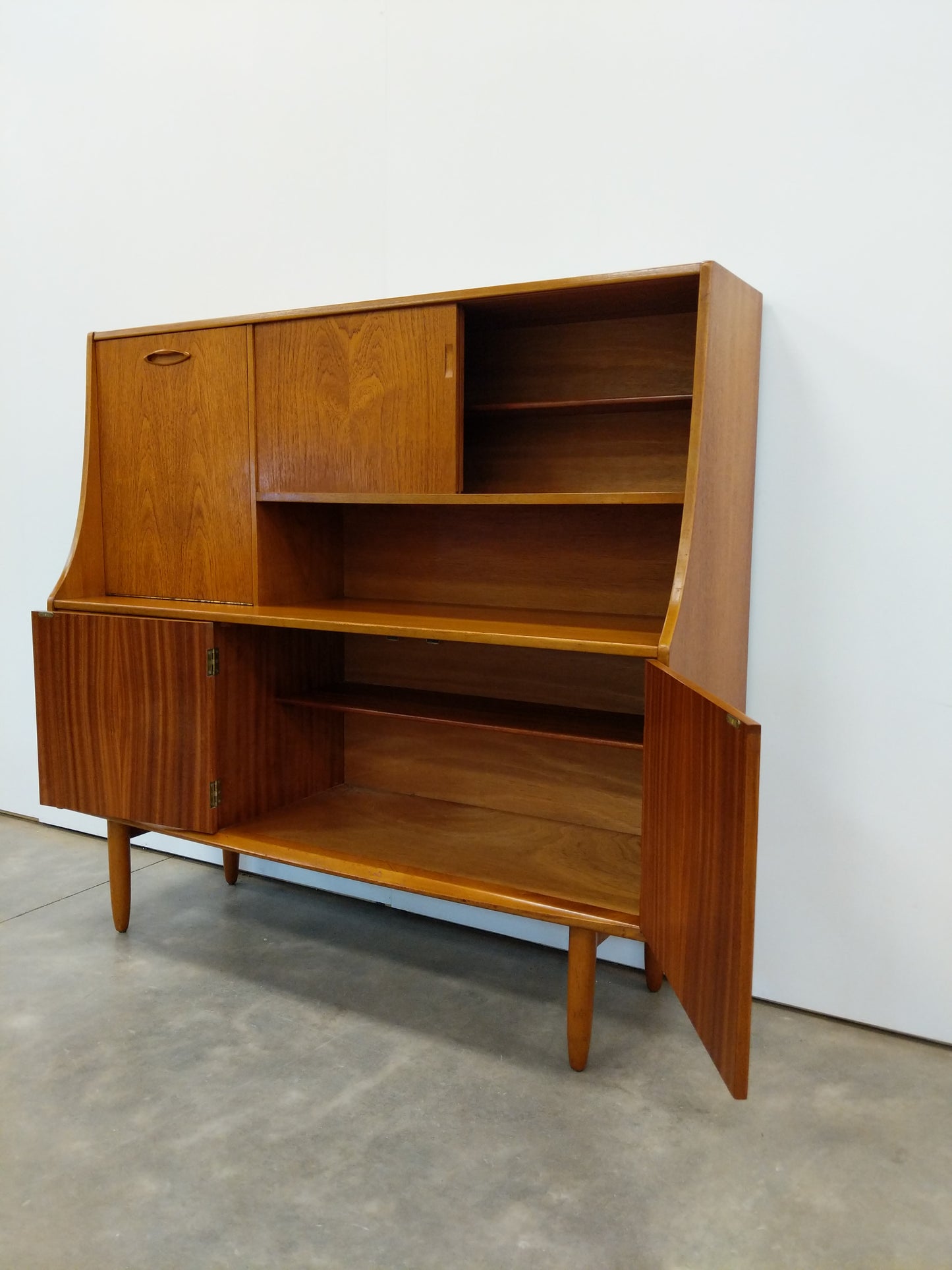 Vintage Mid Century Modern Teak Sideboard by Jentique