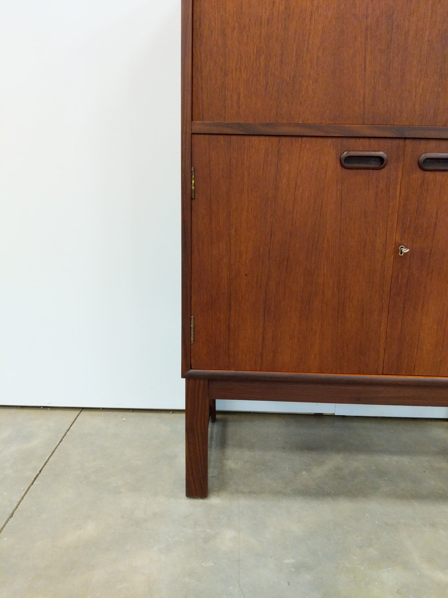 Vintage Mid Century Modern Teak Bar Cabinet
