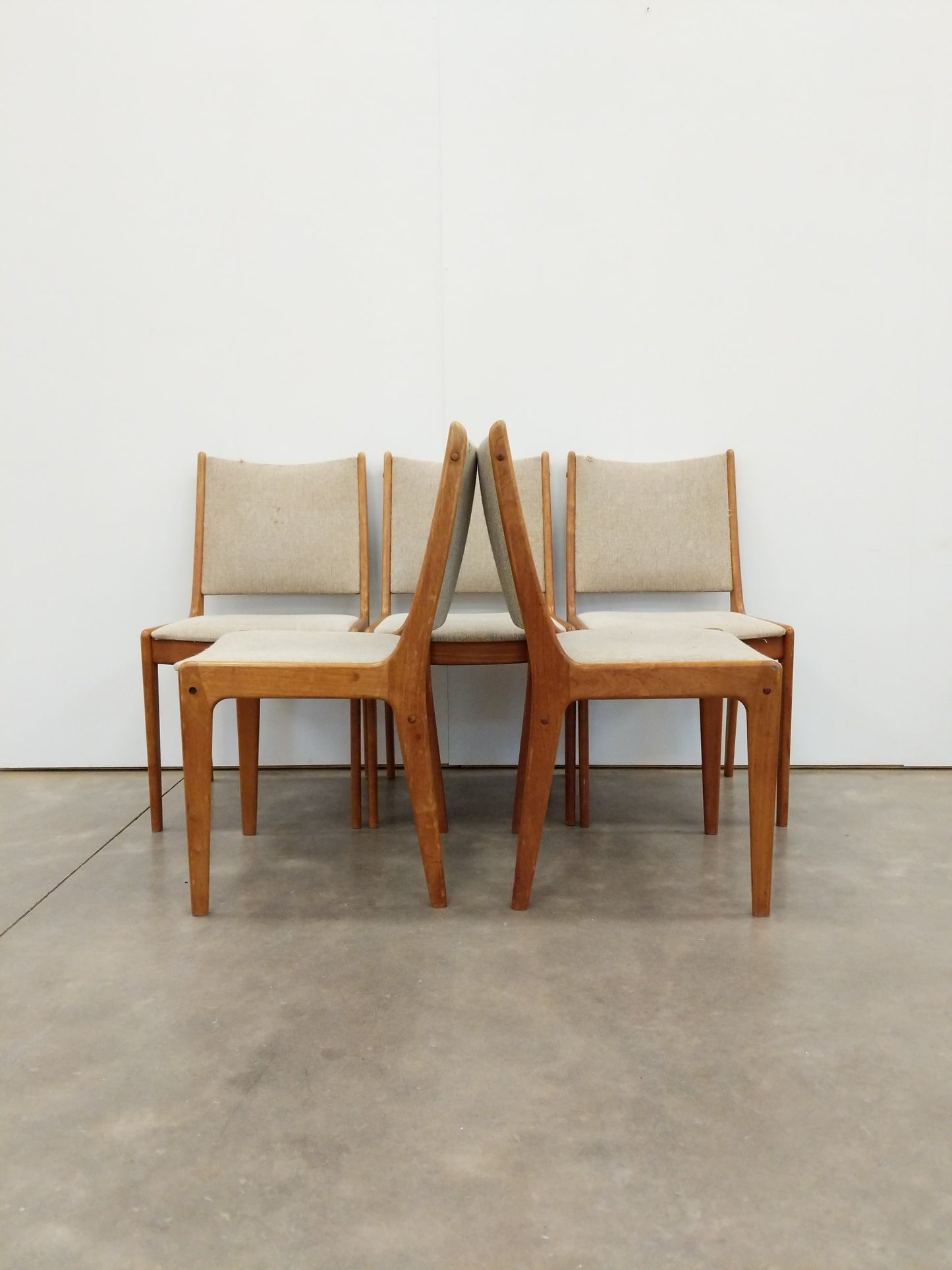 Set of 5 Vintage Danish Modern Dining Chairs by Johannes Andersen