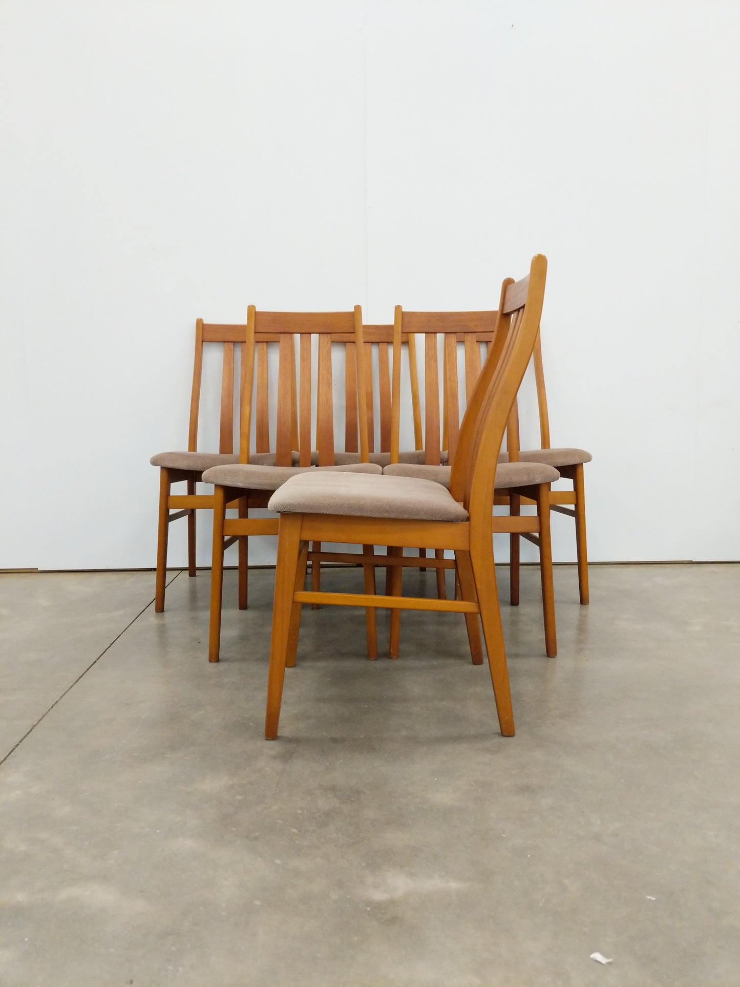 Set of 6 Vintage Danish Modern Dining Chairs by Farstrup