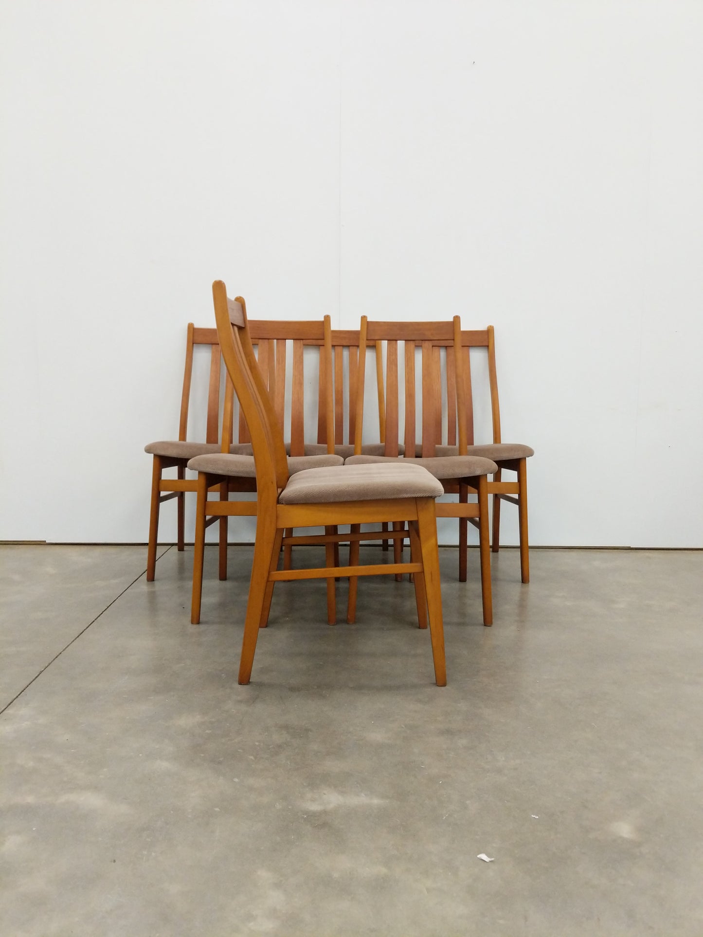 Set of 6 Vintage Danish Modern Dining Chairs by Farstrup