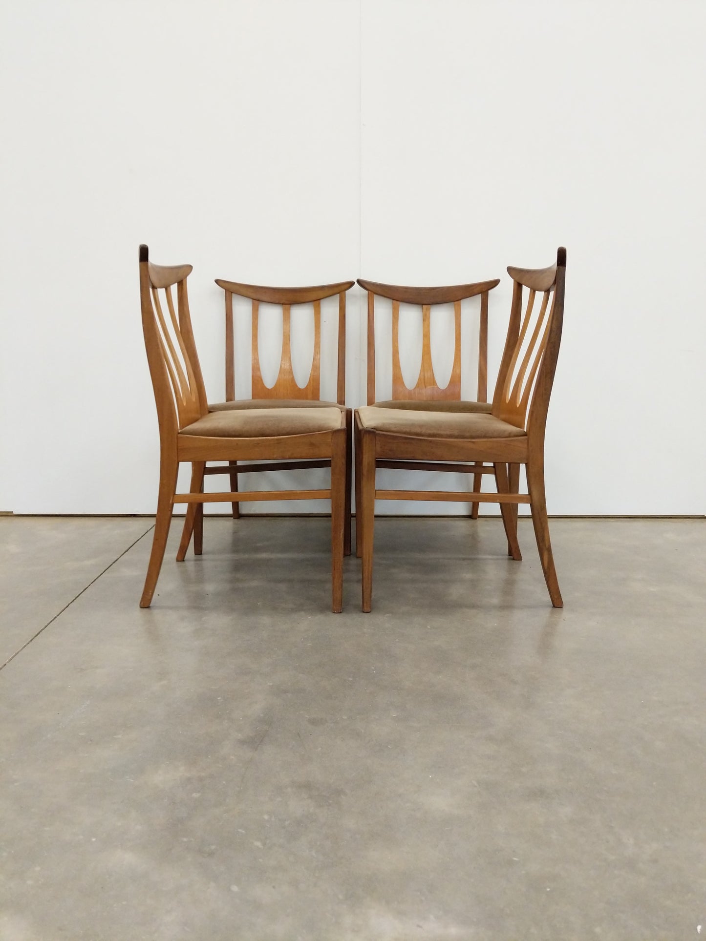 Set of 4 Vintage Mid Century Modern Dining Chairs
