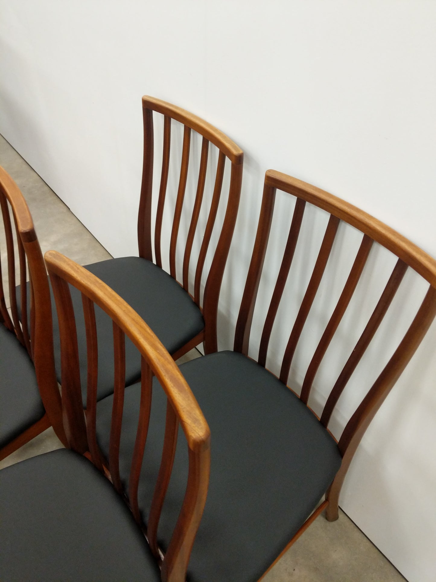 Set of 4 Vintage Mid Century Modern Dining Chairs by McIntosh
