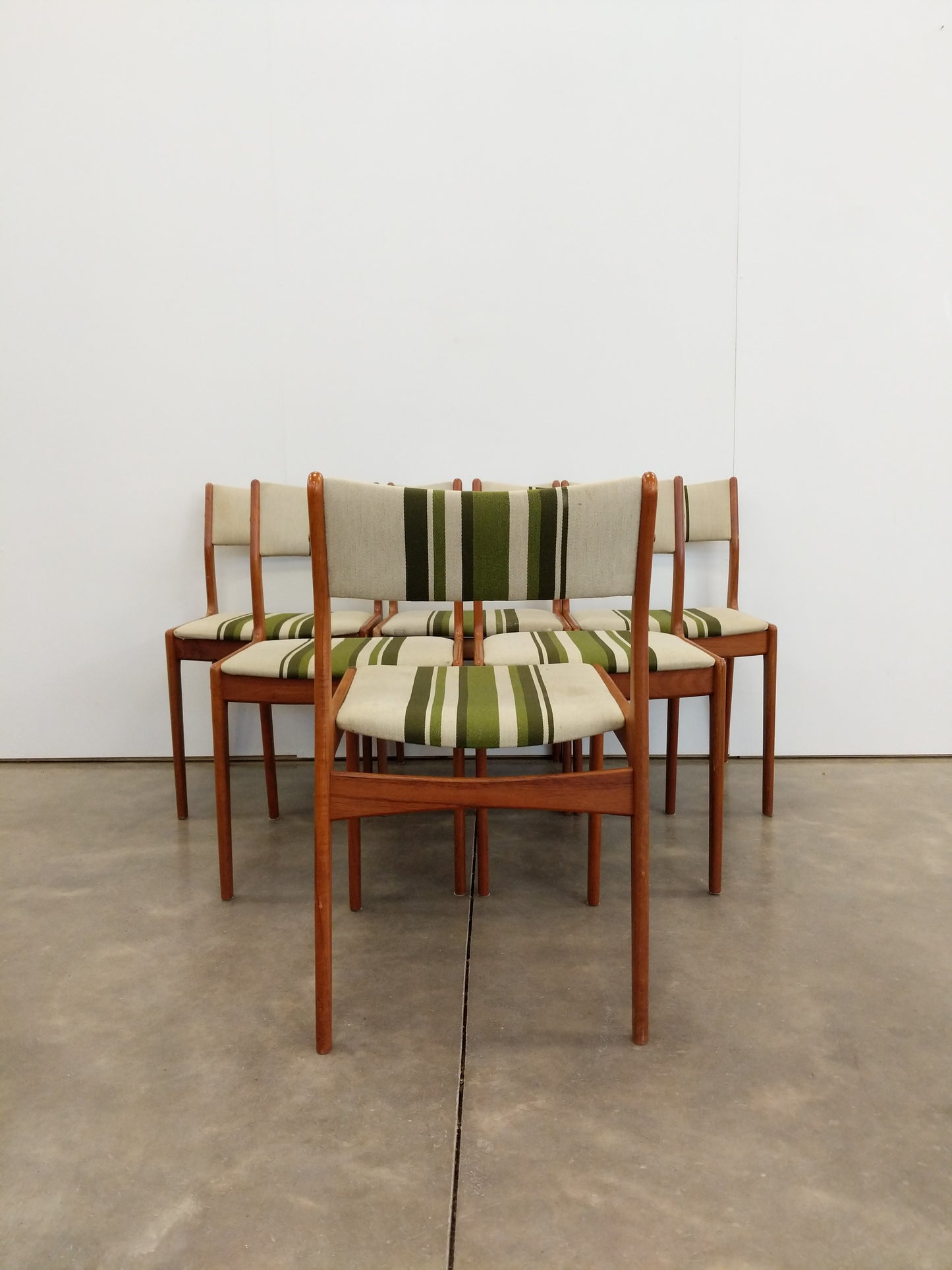 Set of 6 Vintage Danish Modern Dining Chairs by Uldum