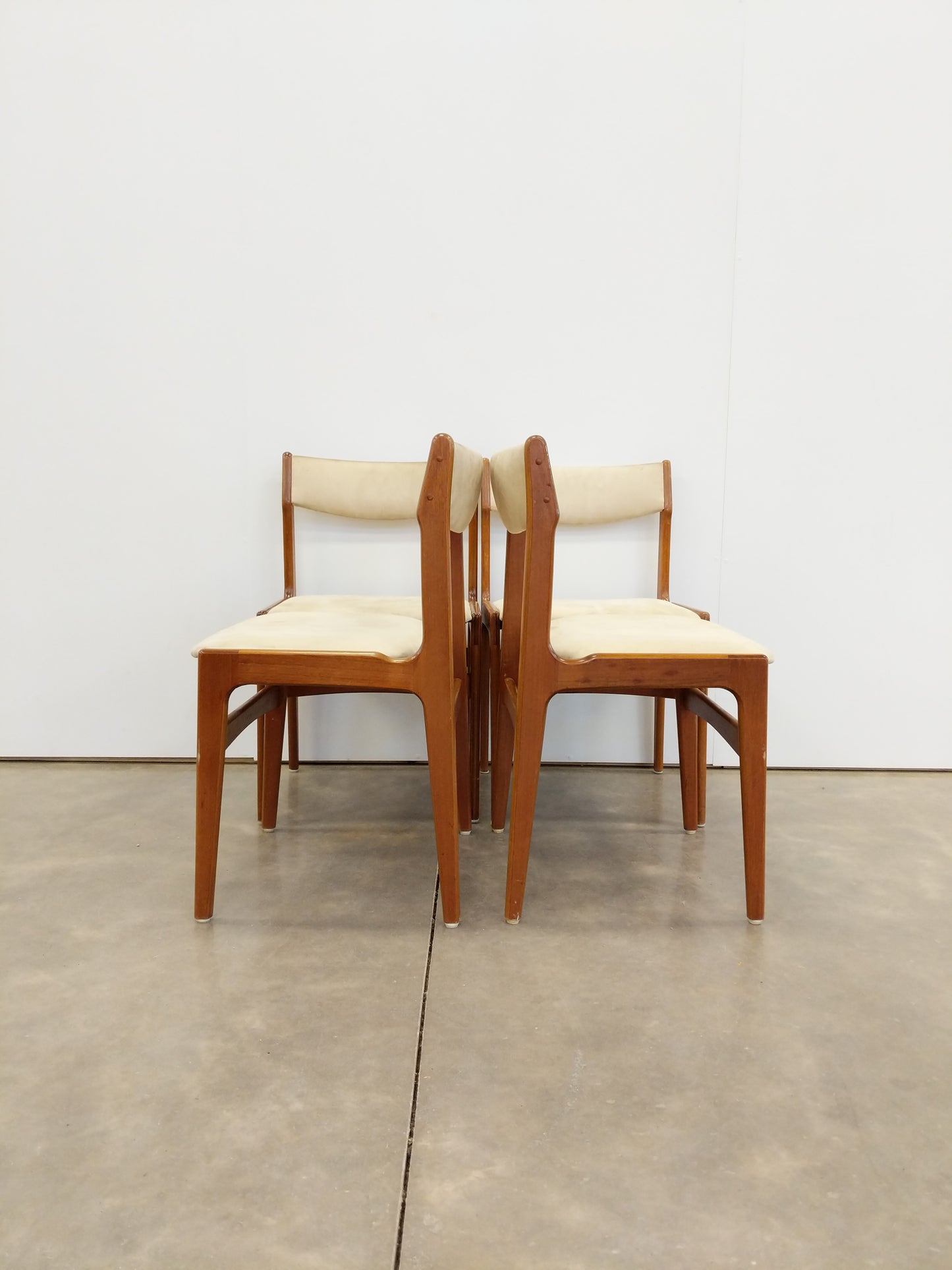 Set of 4 Vintage Danish Modern Dining Chairs by Erik Buch