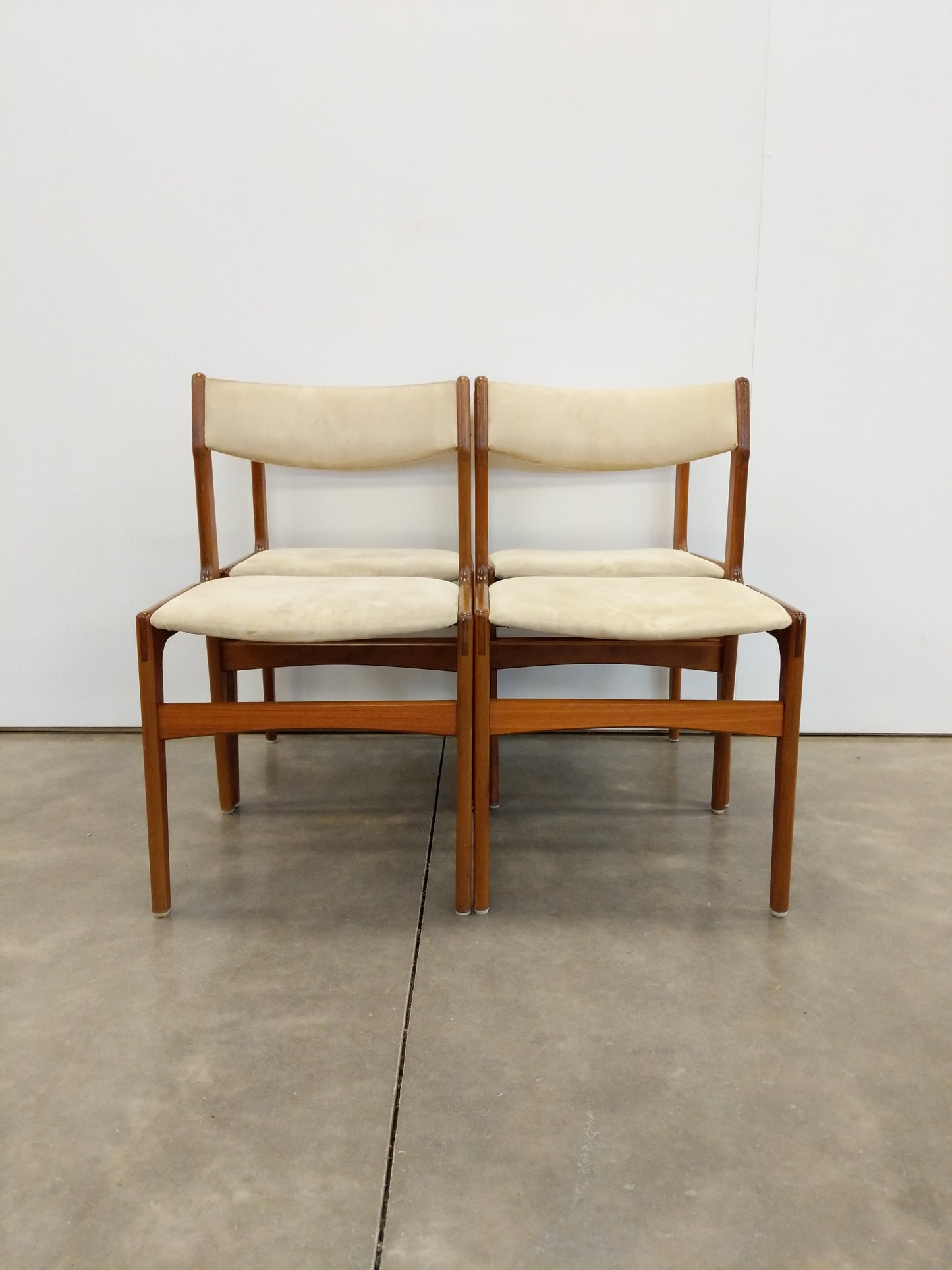 Set of 4 Vintage Danish Modern Dining Chairs by Erik Buch