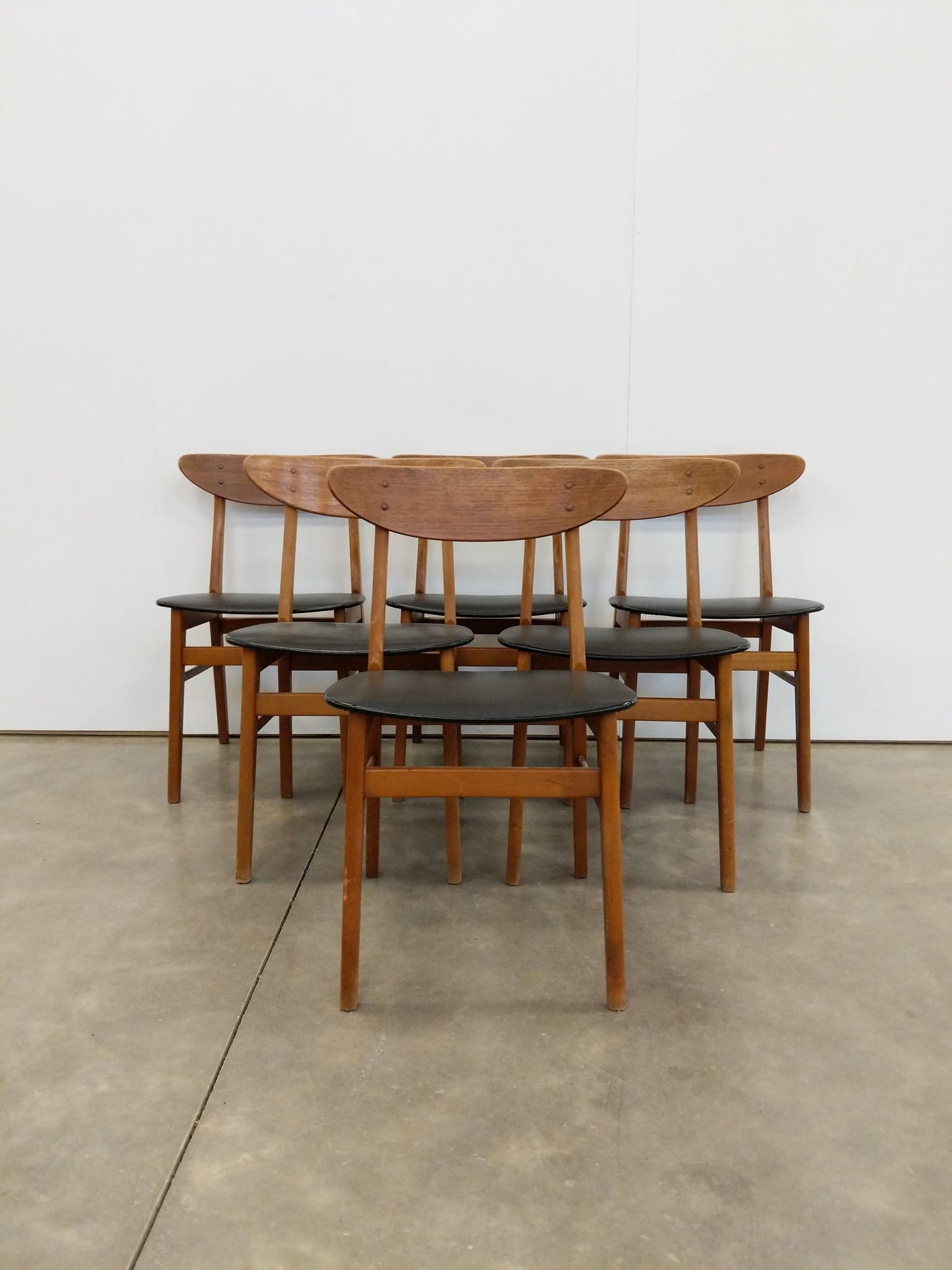 Set of 6 Vintage Danish Modern Dining Chairs by Farstrup