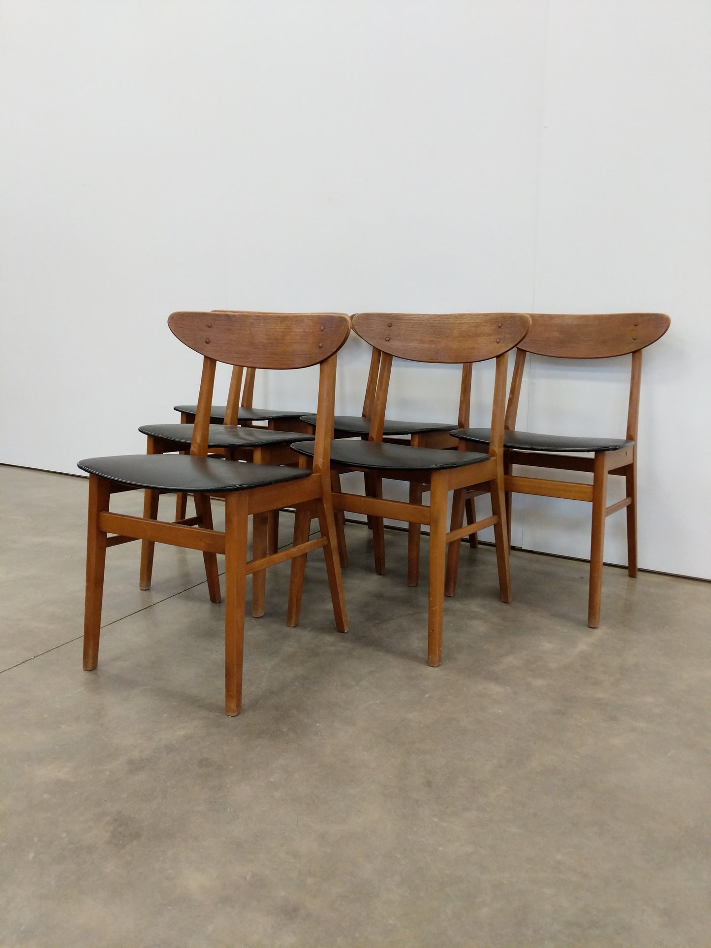 Set of 6 Vintage Danish Modern Dining Chairs by Farstrup