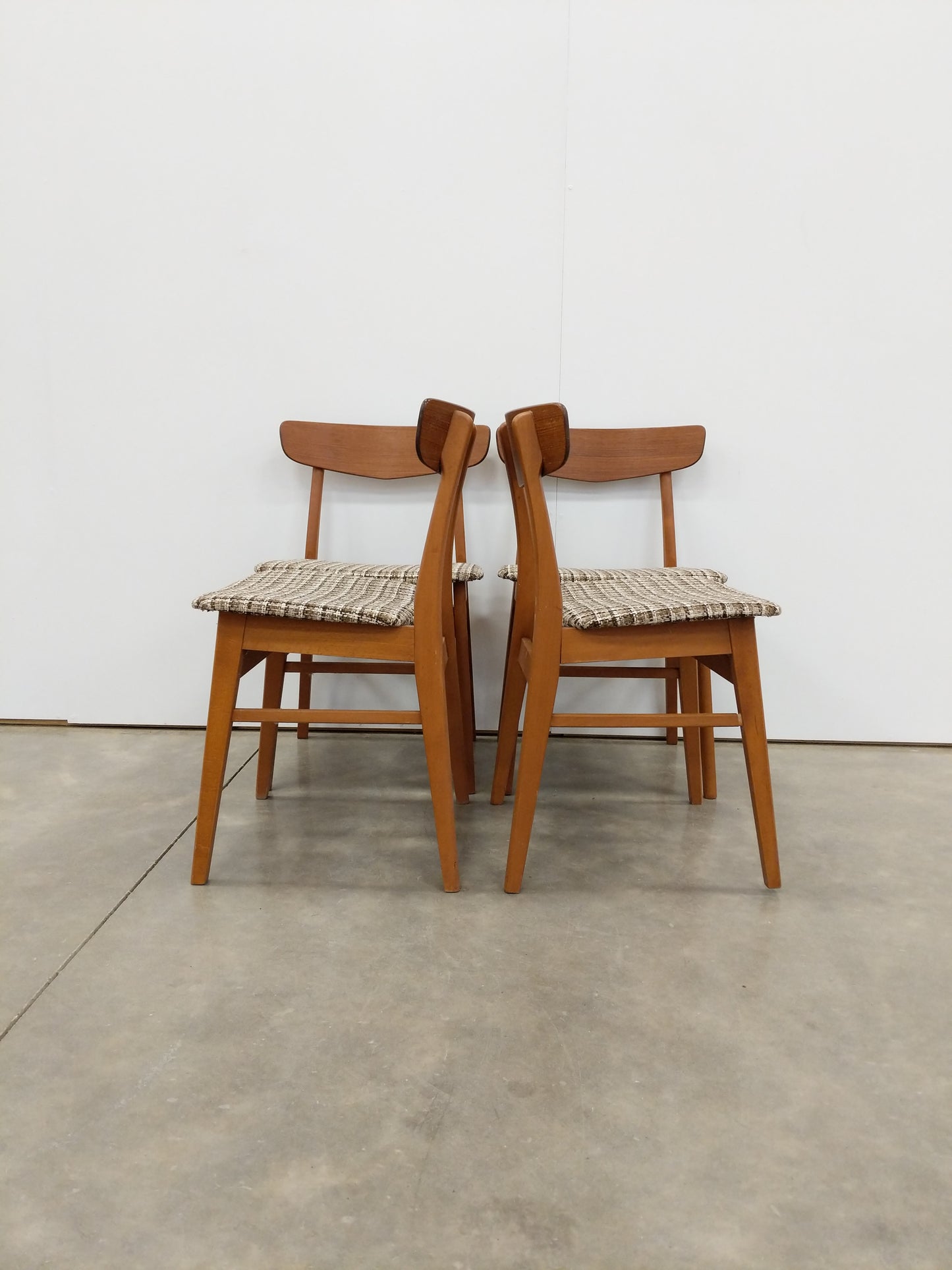 Set of 4 Vintage Danish Modern Dining Chairs by Farstrup