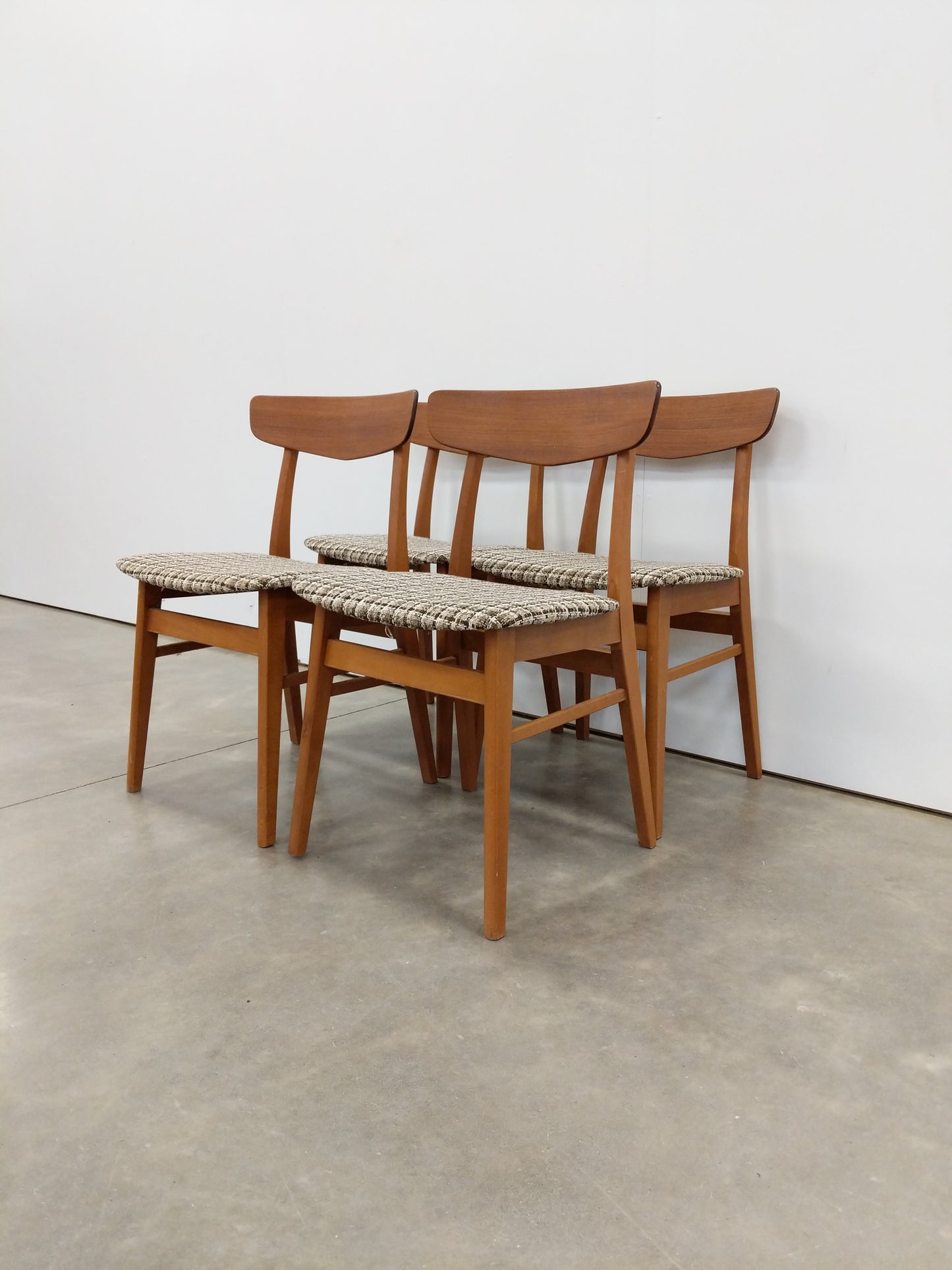 Set of 4 Vintage Danish Modern Dining Chairs by Farstrup