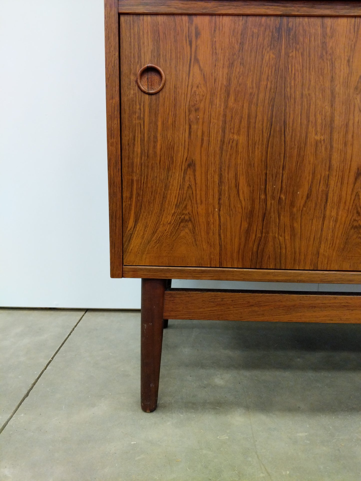 Vintage Danish Modern Rosewood Bookshelf / Cabinet