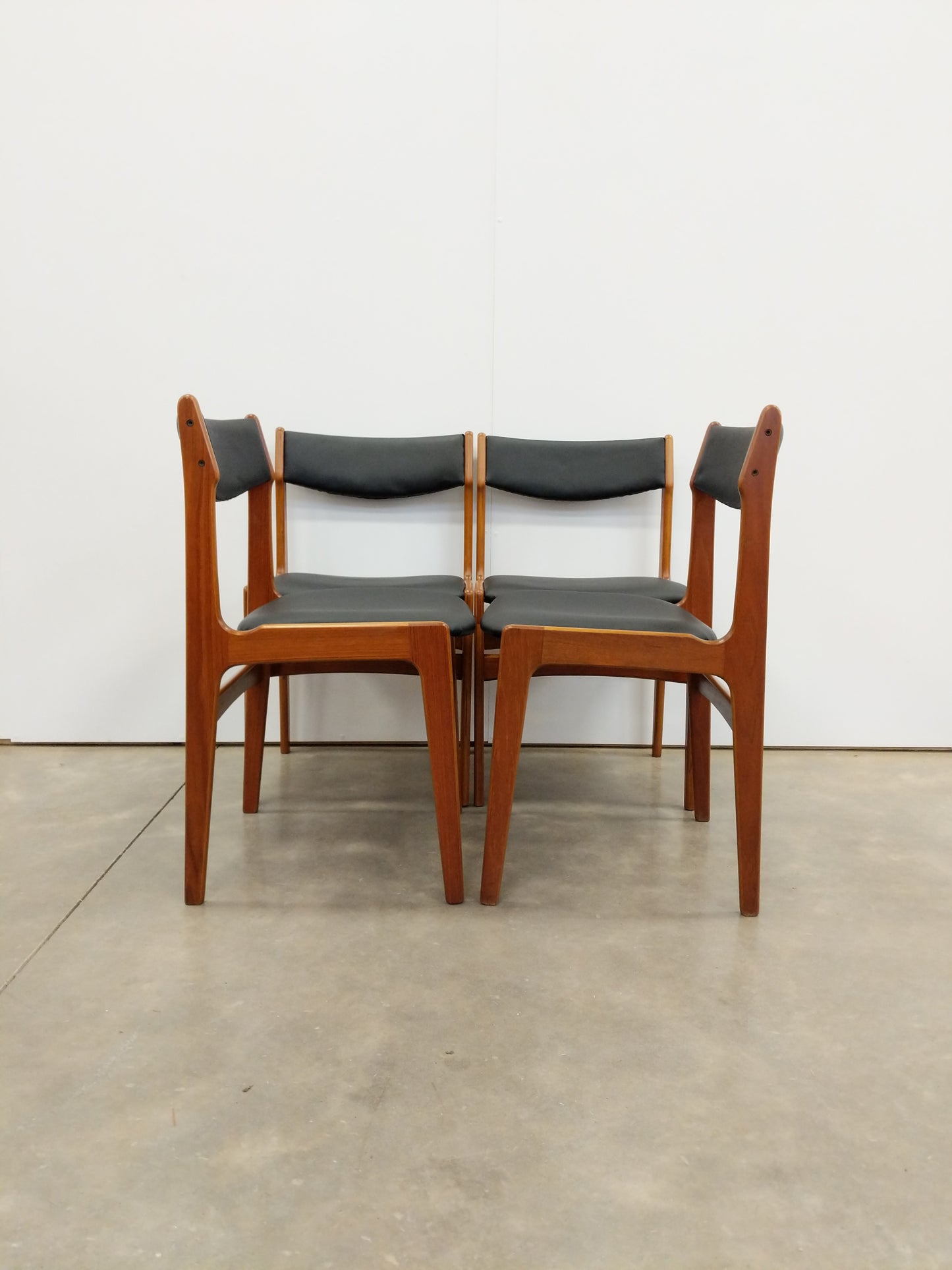 Set of 4 Vintage Danish Modern Dining Chairs by Erik Buch