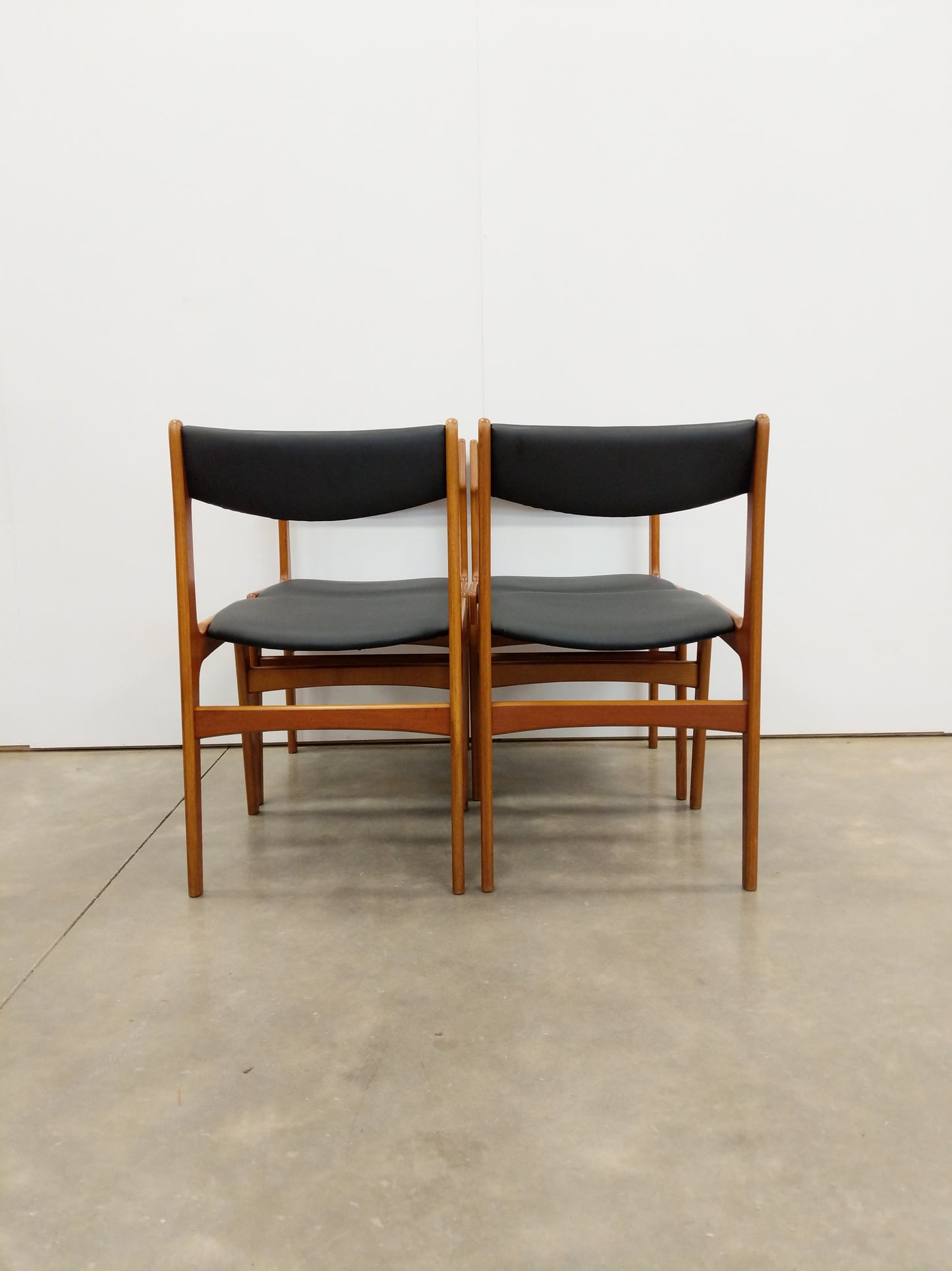 Set of 4 Vintage Danish Modern Dining Chairs by Erik Buch