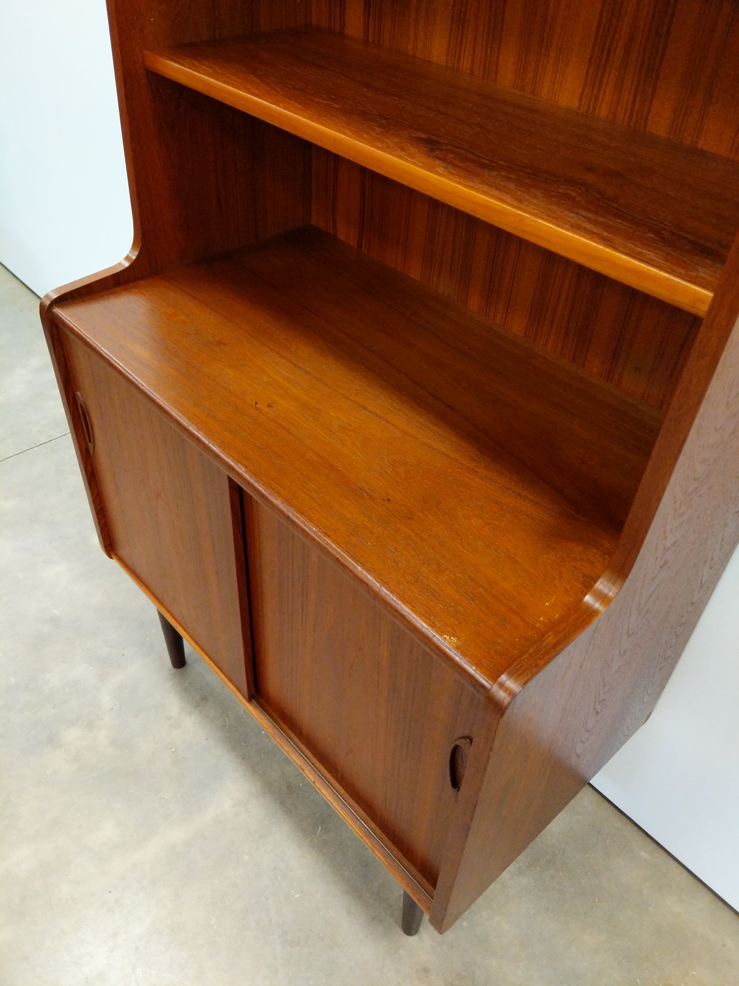 Vintage Danish Modern Teak Bookshelf / Cabinet