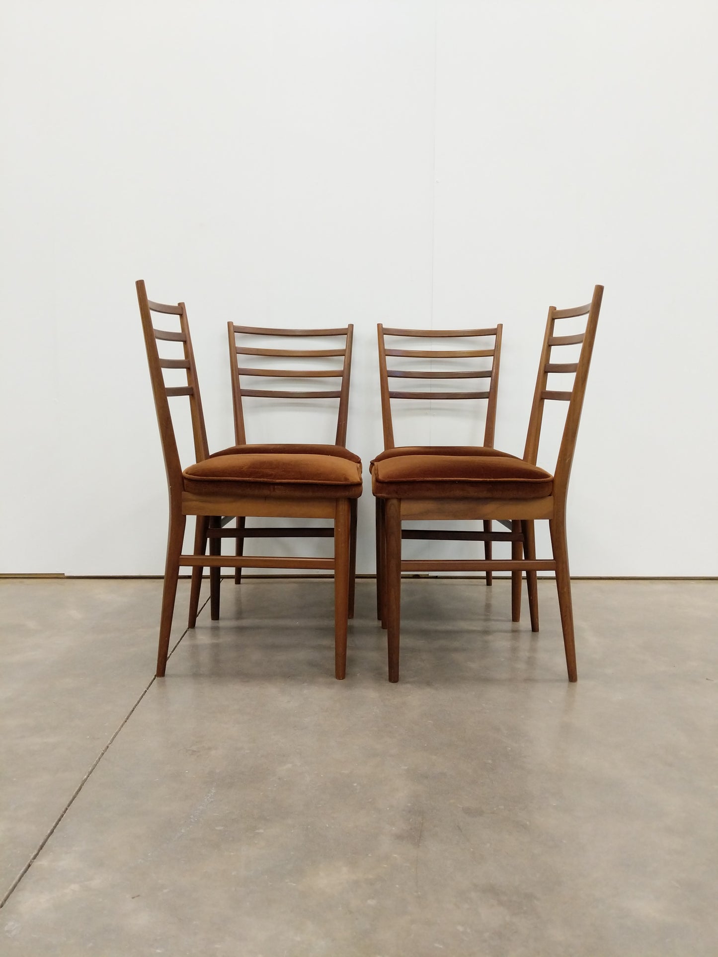 Set of 4 Vintage Mid Century Modern Dining Chairs by Meredew