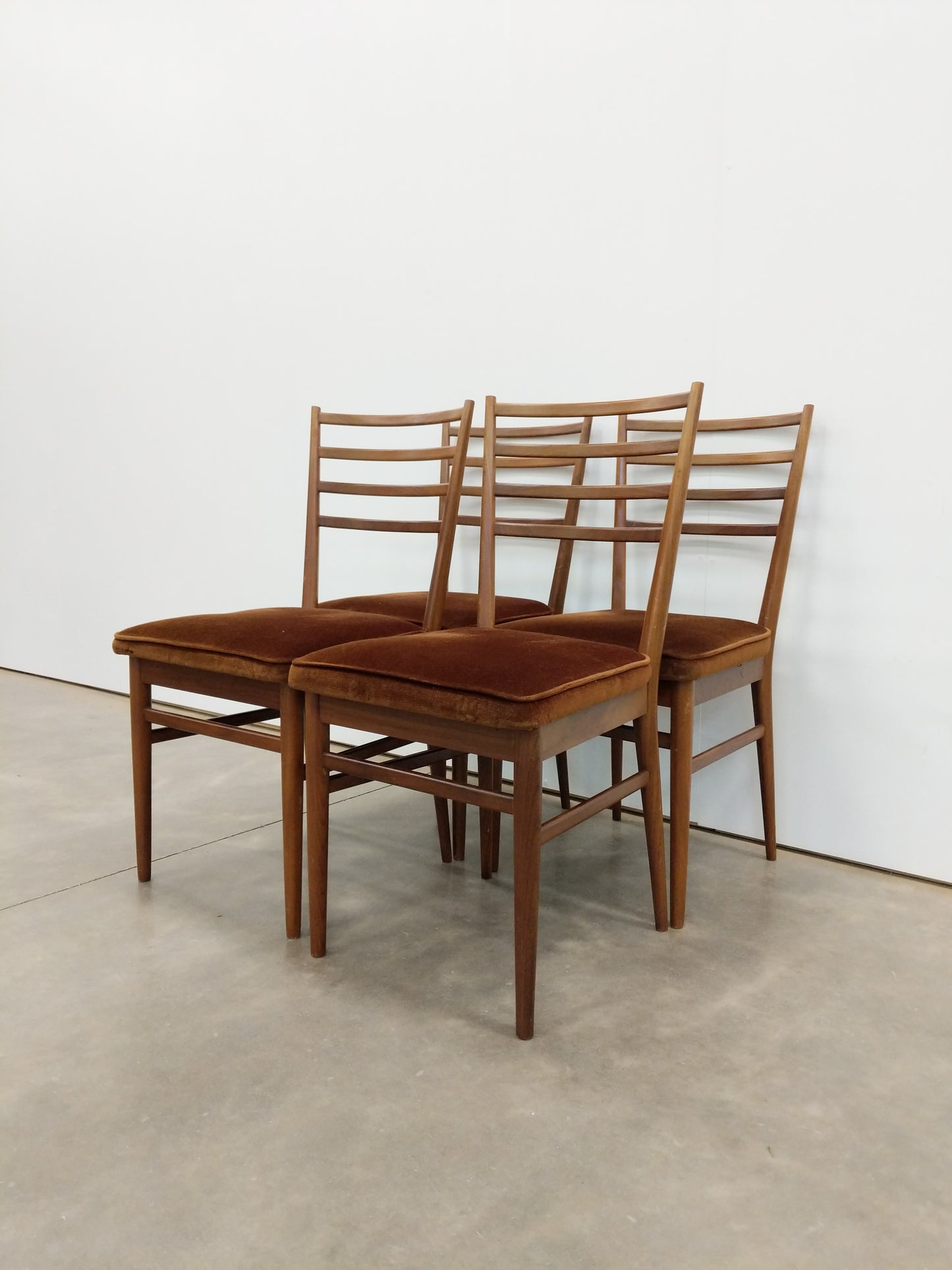 Set of 4 Vintage Mid Century Modern Dining Chairs by Meredew