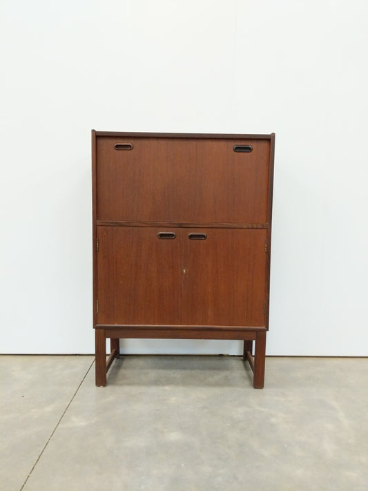 Vintage Mid Century Modern Teak Bar Cabinet
