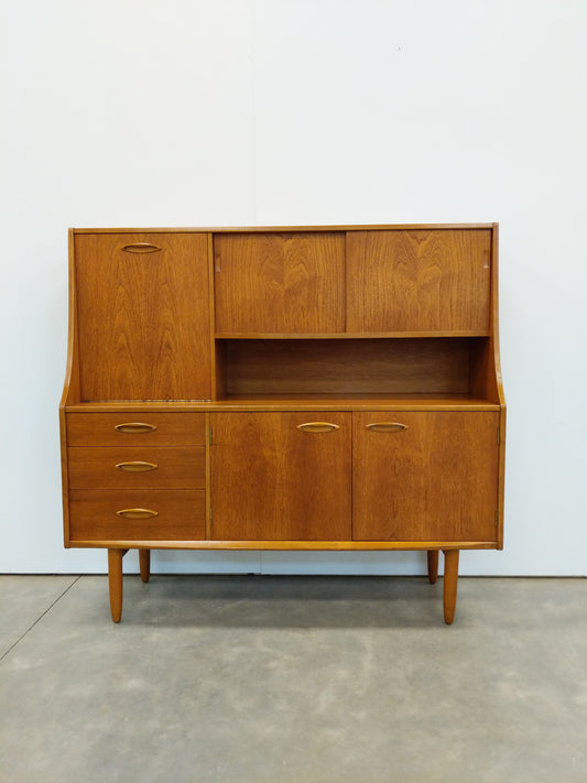 Vintage Mid Century Modern Teak Sideboard by Jentique