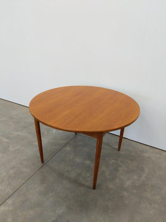Vintage Mid Century Modern Teak Extendable Dining Table