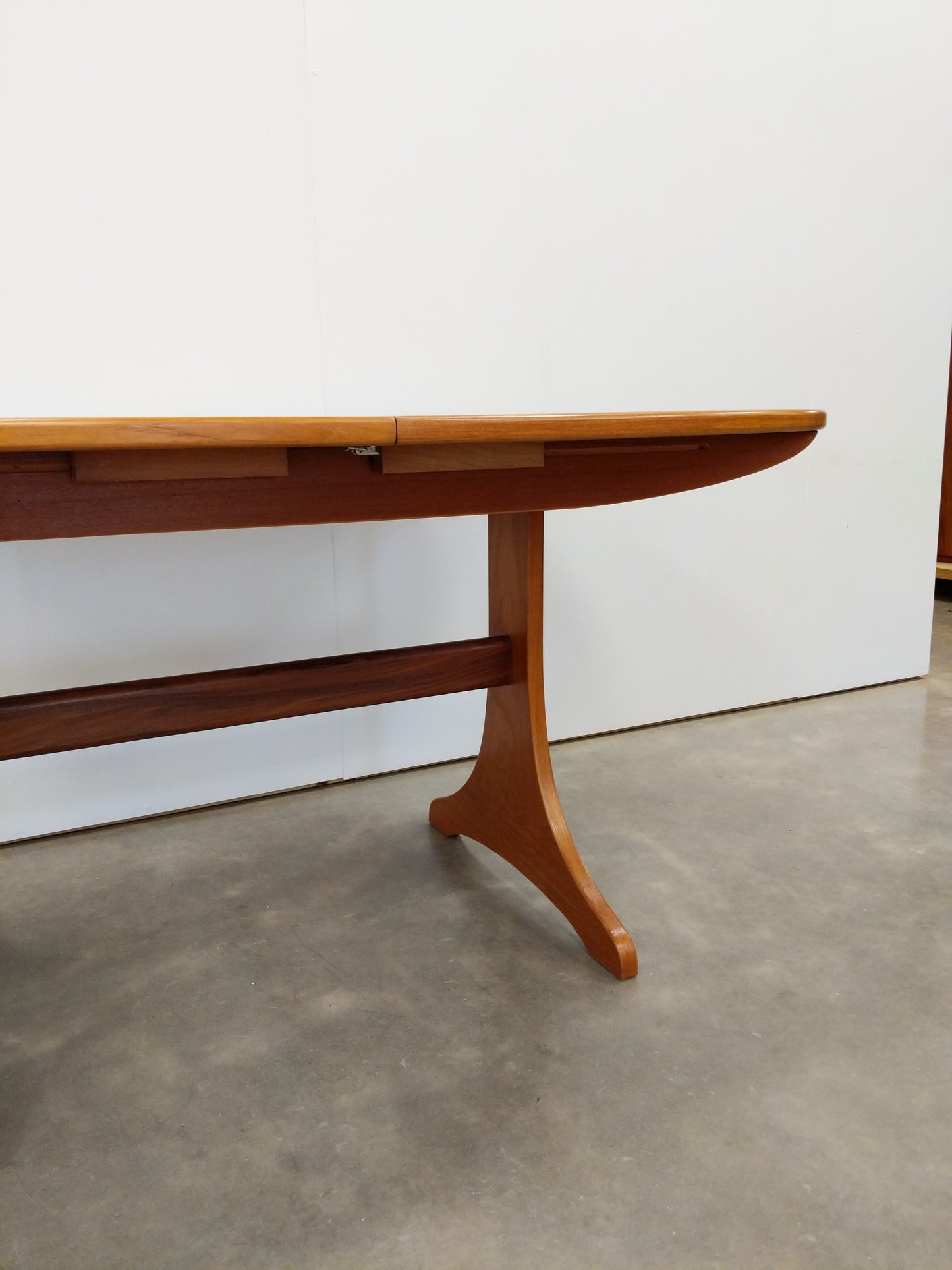 Vintage Mid Century Modern Teak Extendable Dining Table by G Plan