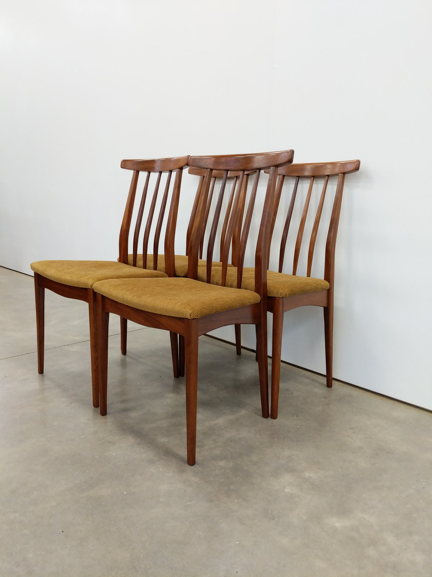 Set of 4 Vintage Mid Century Modern Dining Chairs by Younger