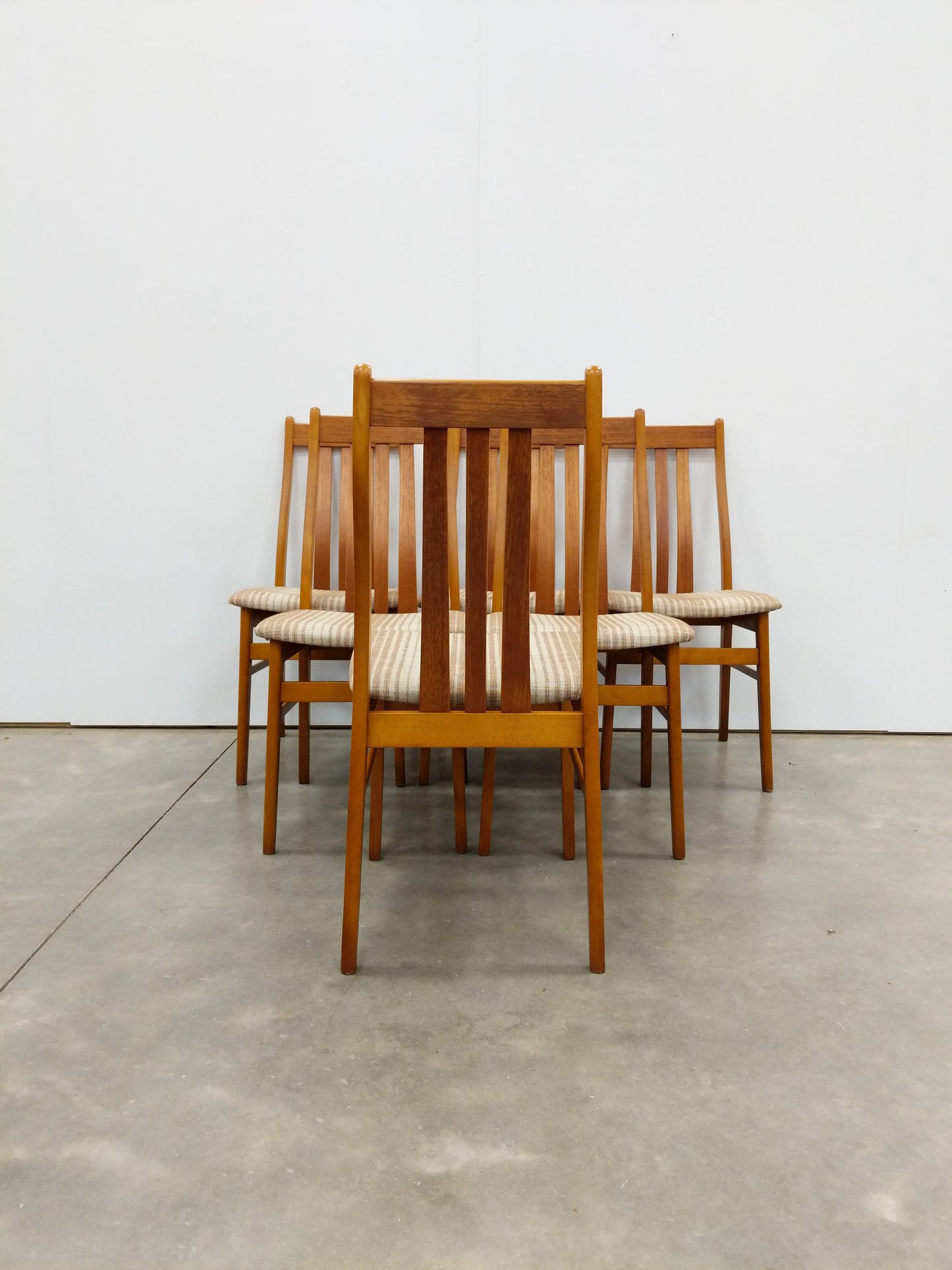 Set of 6 Vintage Danish Modern Dining Chairs by Farstrup