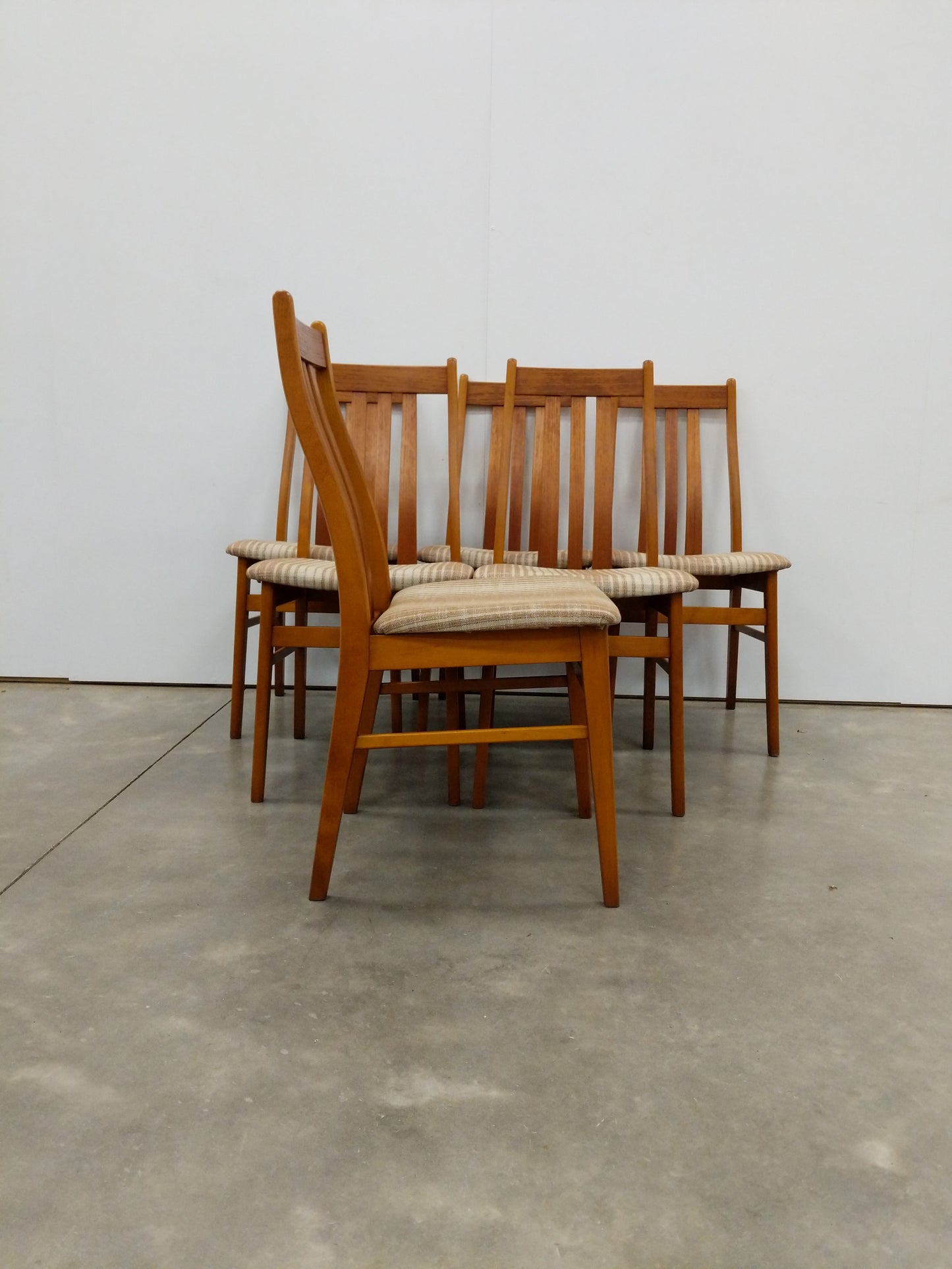 Set of 6 Vintage Danish Modern Dining Chairs by Farstrup