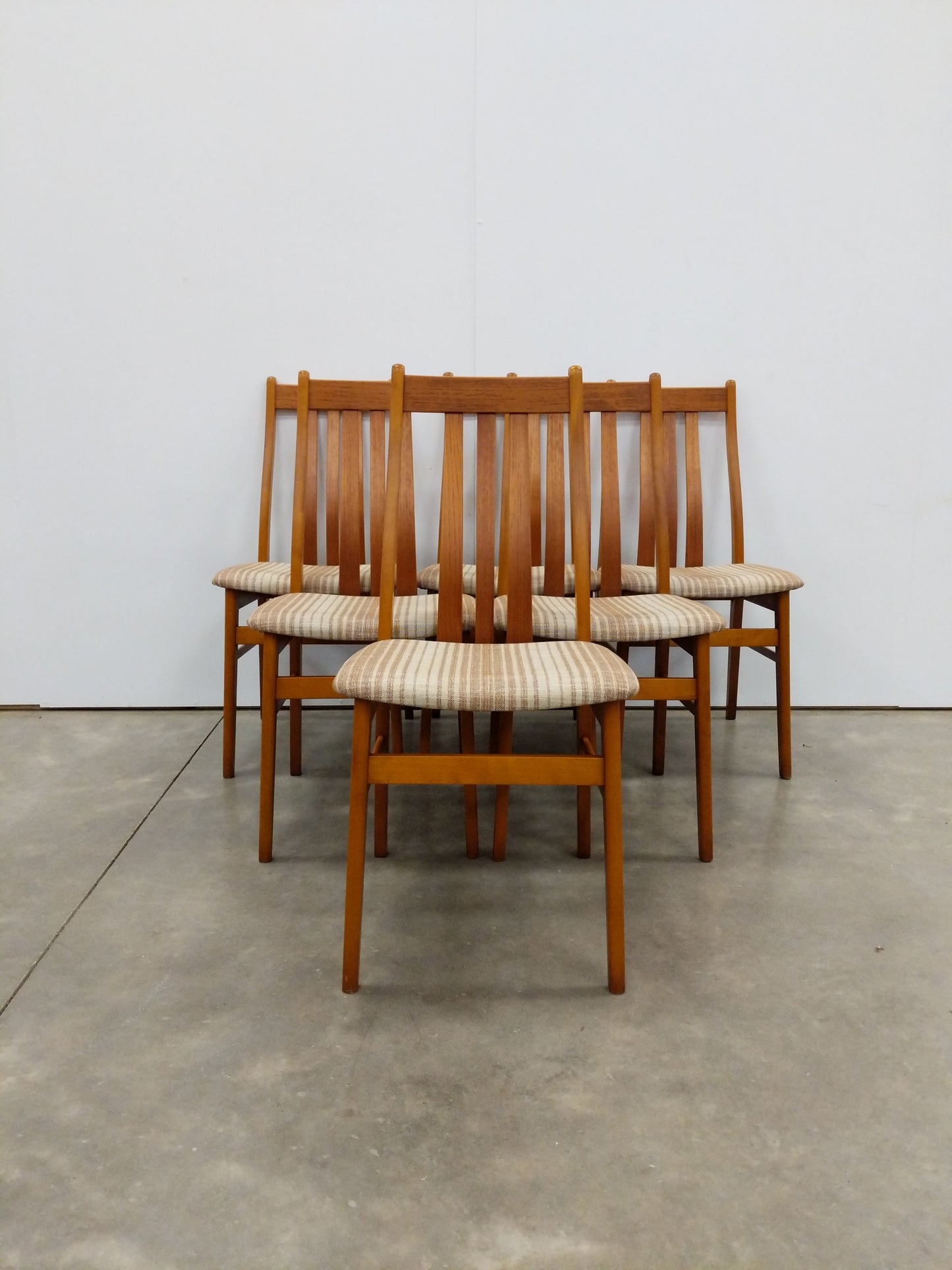 Set of 6 Vintage Danish Modern Dining Chairs by Farstrup
