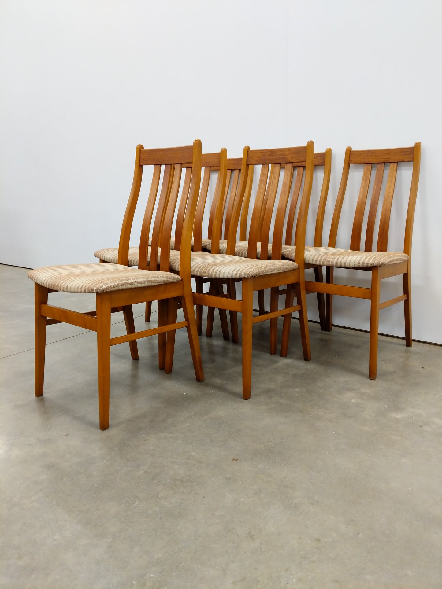 Set of 6 Vintage Danish Modern Dining Chairs by Farstrup