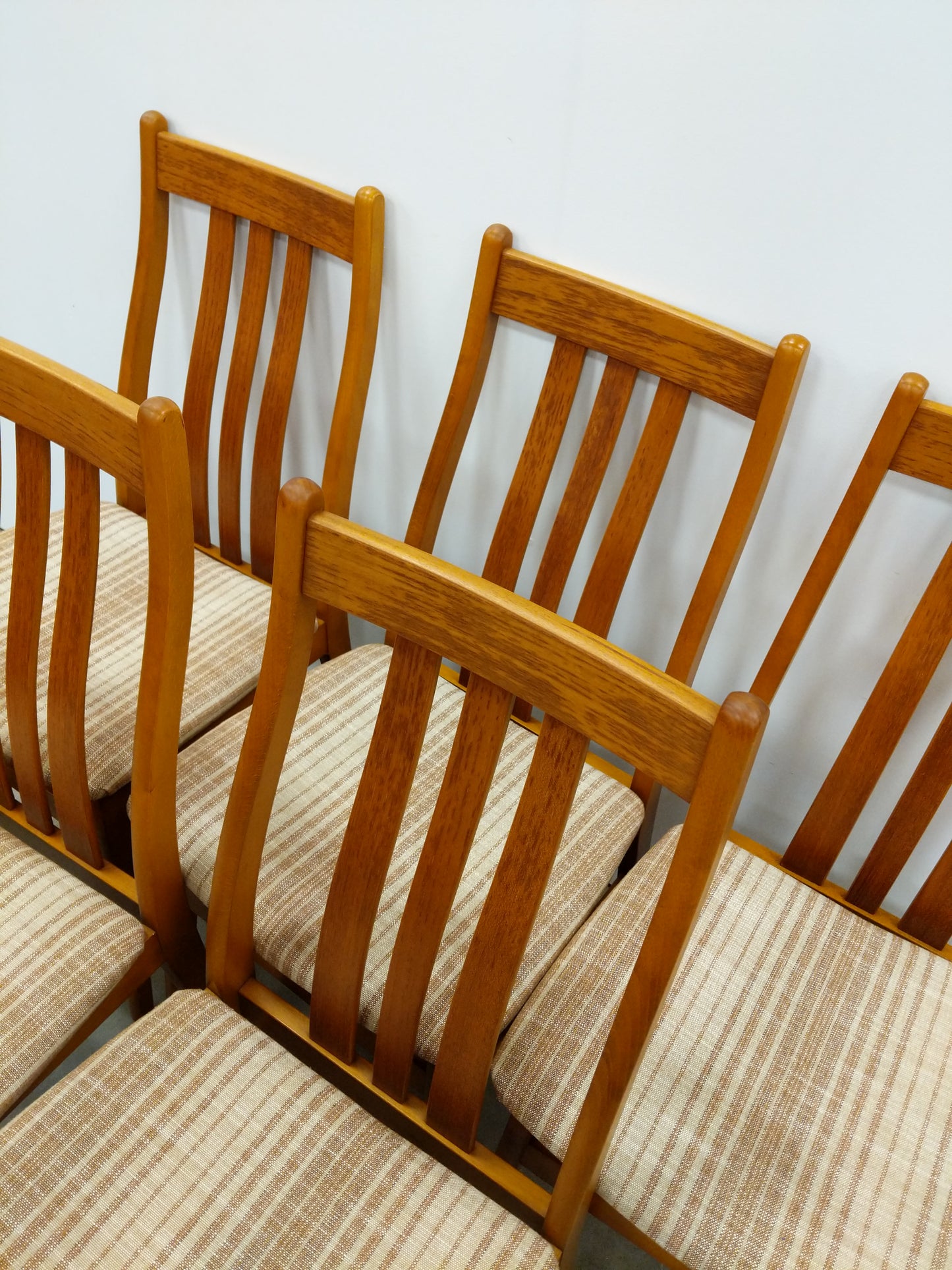 Set of 6 Vintage Danish Modern Dining Chairs by Farstrup
