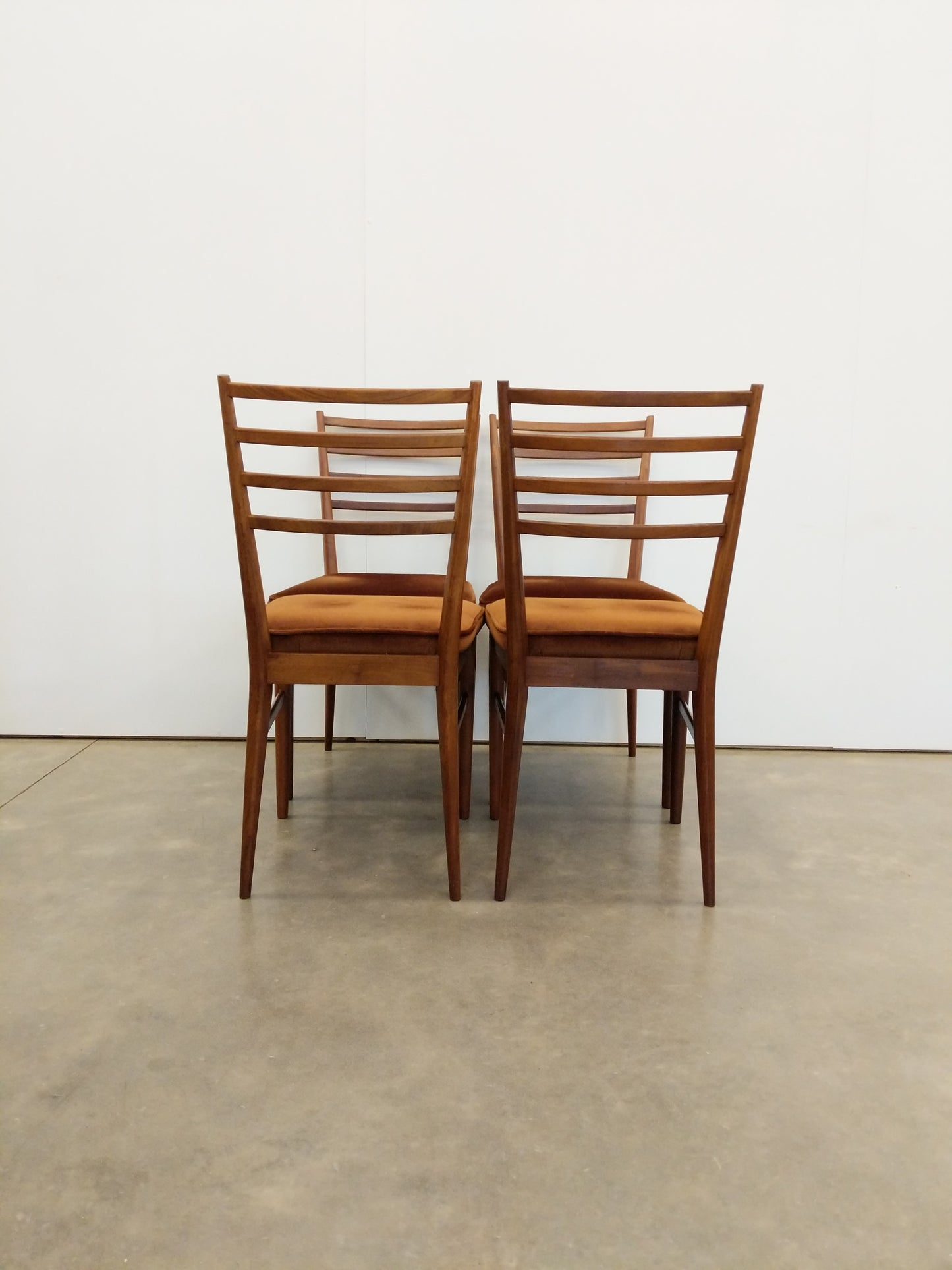 Set of 4 Vintage Mid Century Modern Dining Chairs by Meredew