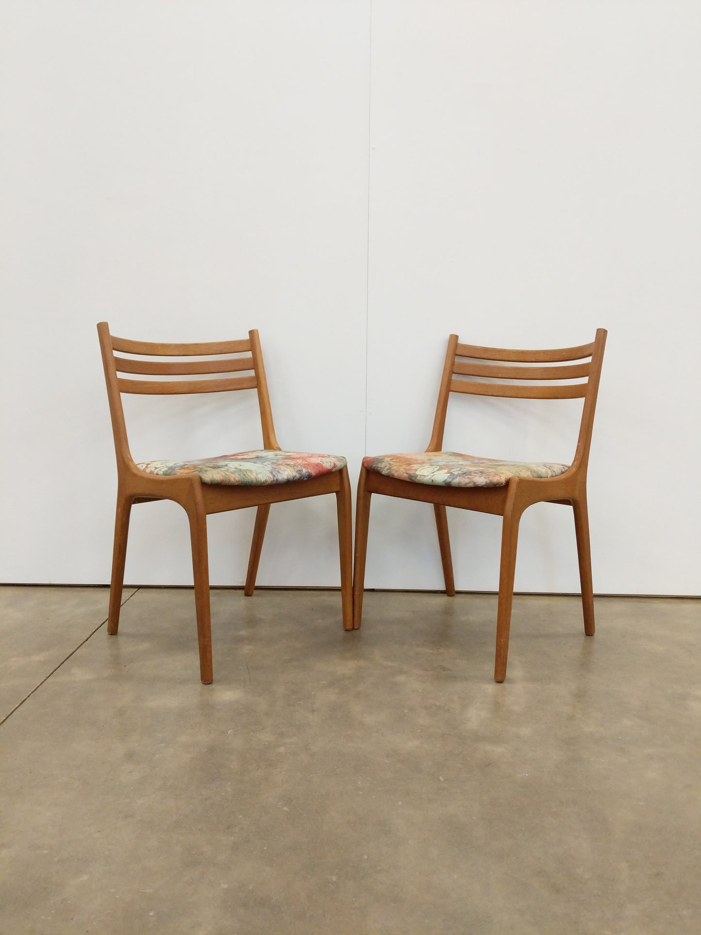 Pair of Vintage Danish Modern Oak Dining Chairs by Korup