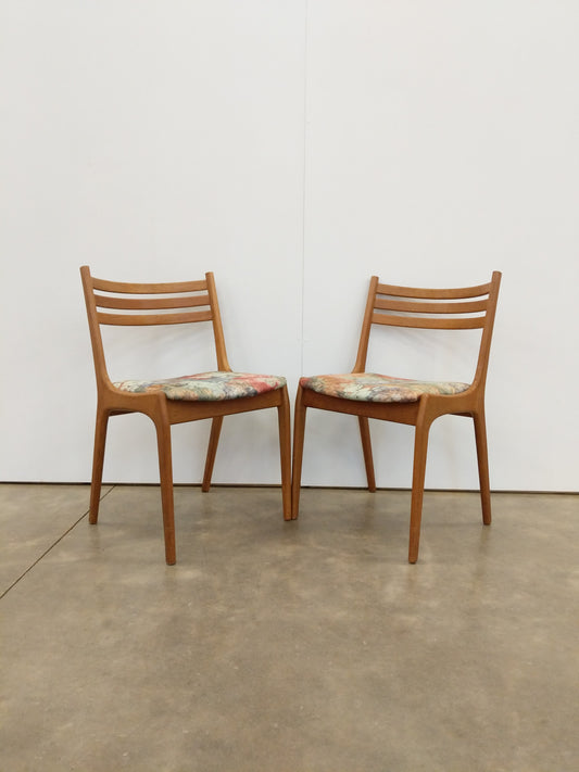 Pair of Vintage Danish Modern Oak Dining Chairs by Korup