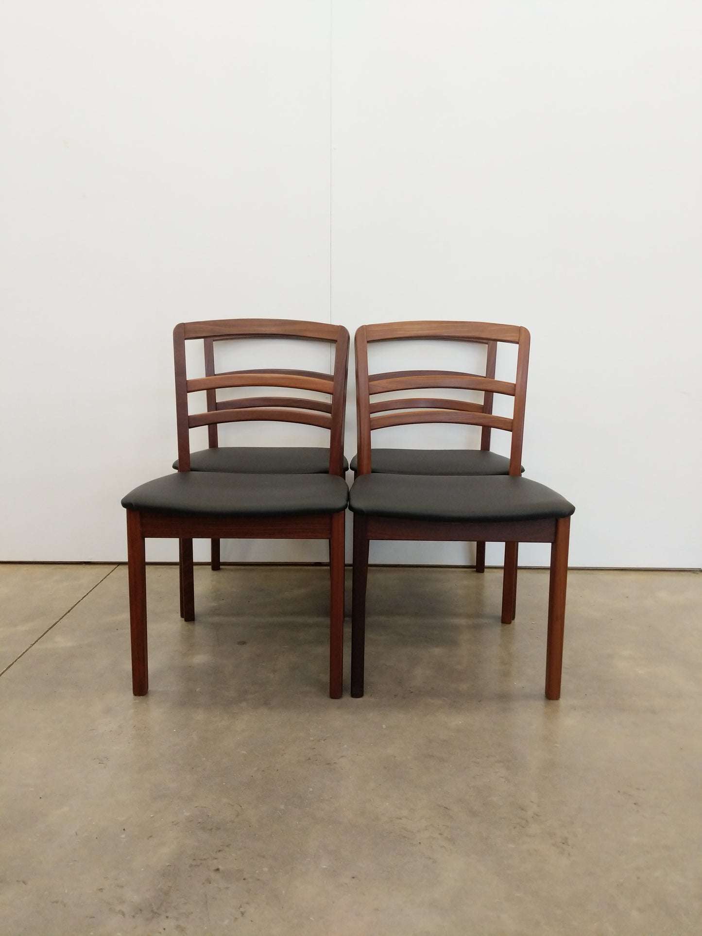 Set of 4 Vintage Mid Century Modern Dining Chairs by G Plan