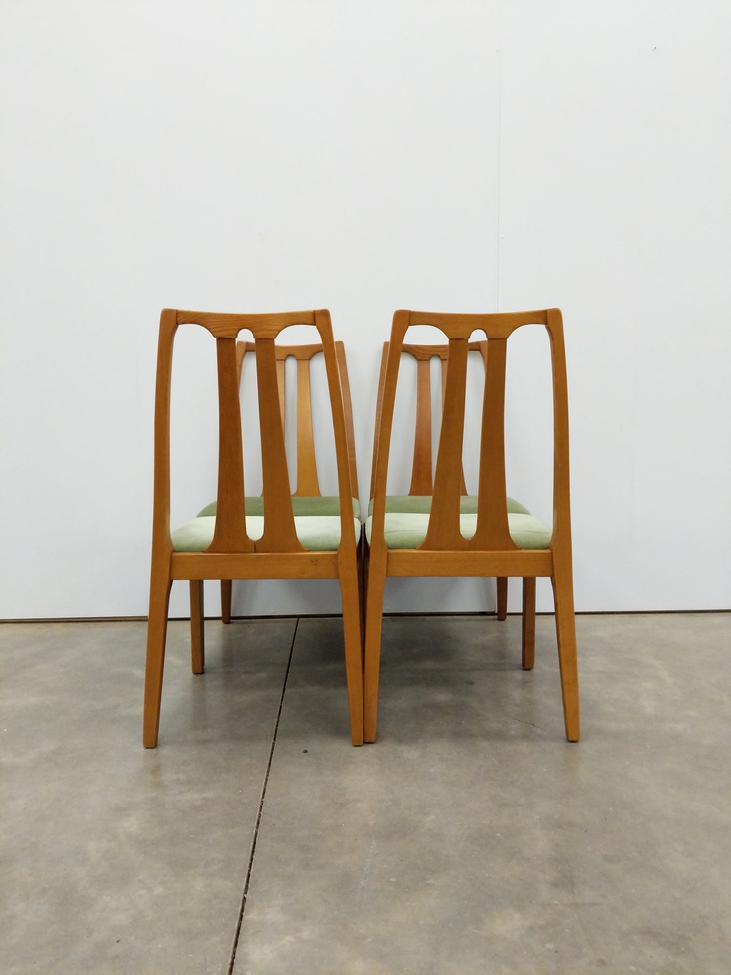 Set of 4 Vintage Mid Century Modern Dining Chairs by Parker Knoll