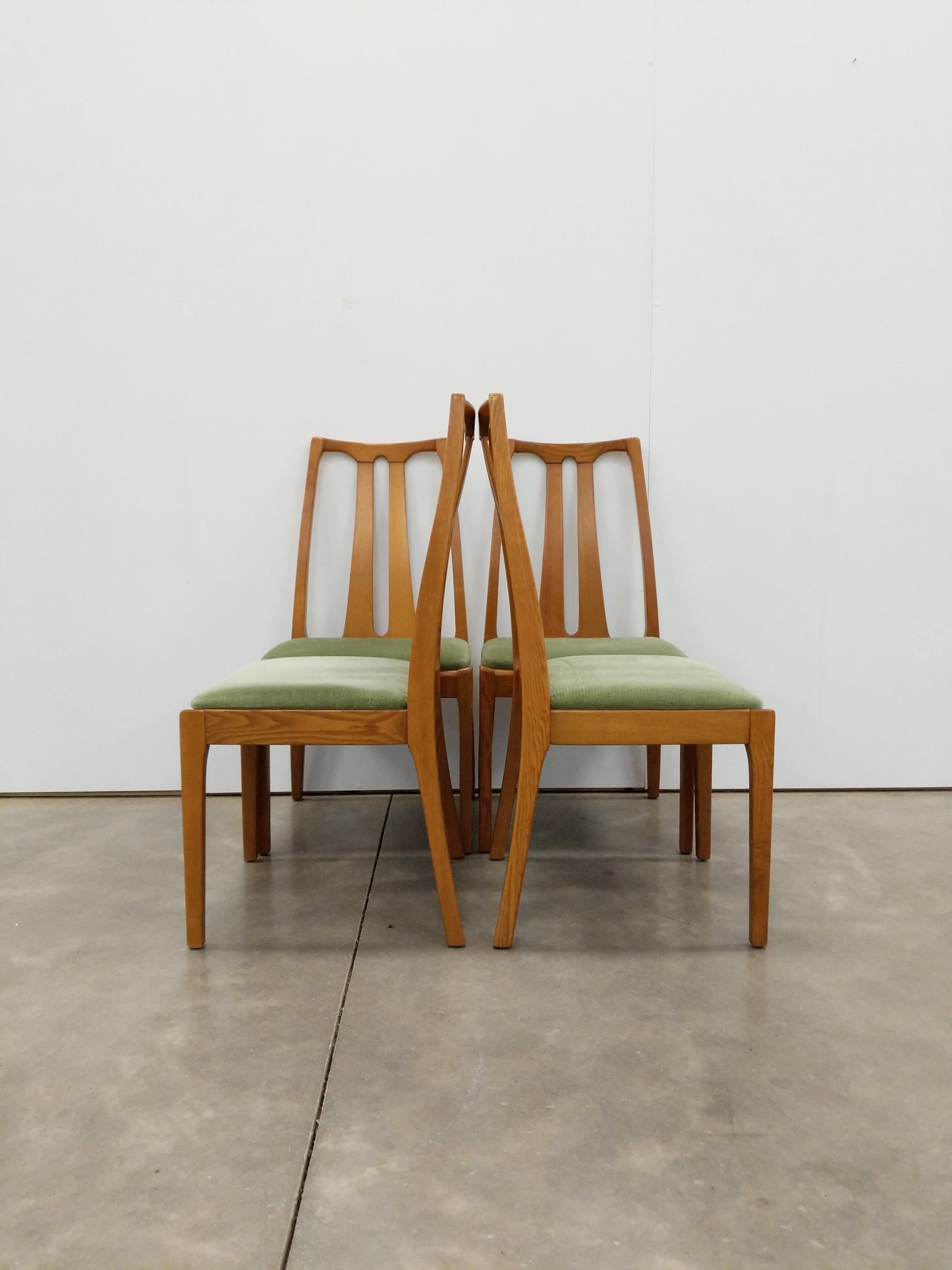 Set of 4 Vintage Mid Century Modern Dining Chairs by Parker Knoll