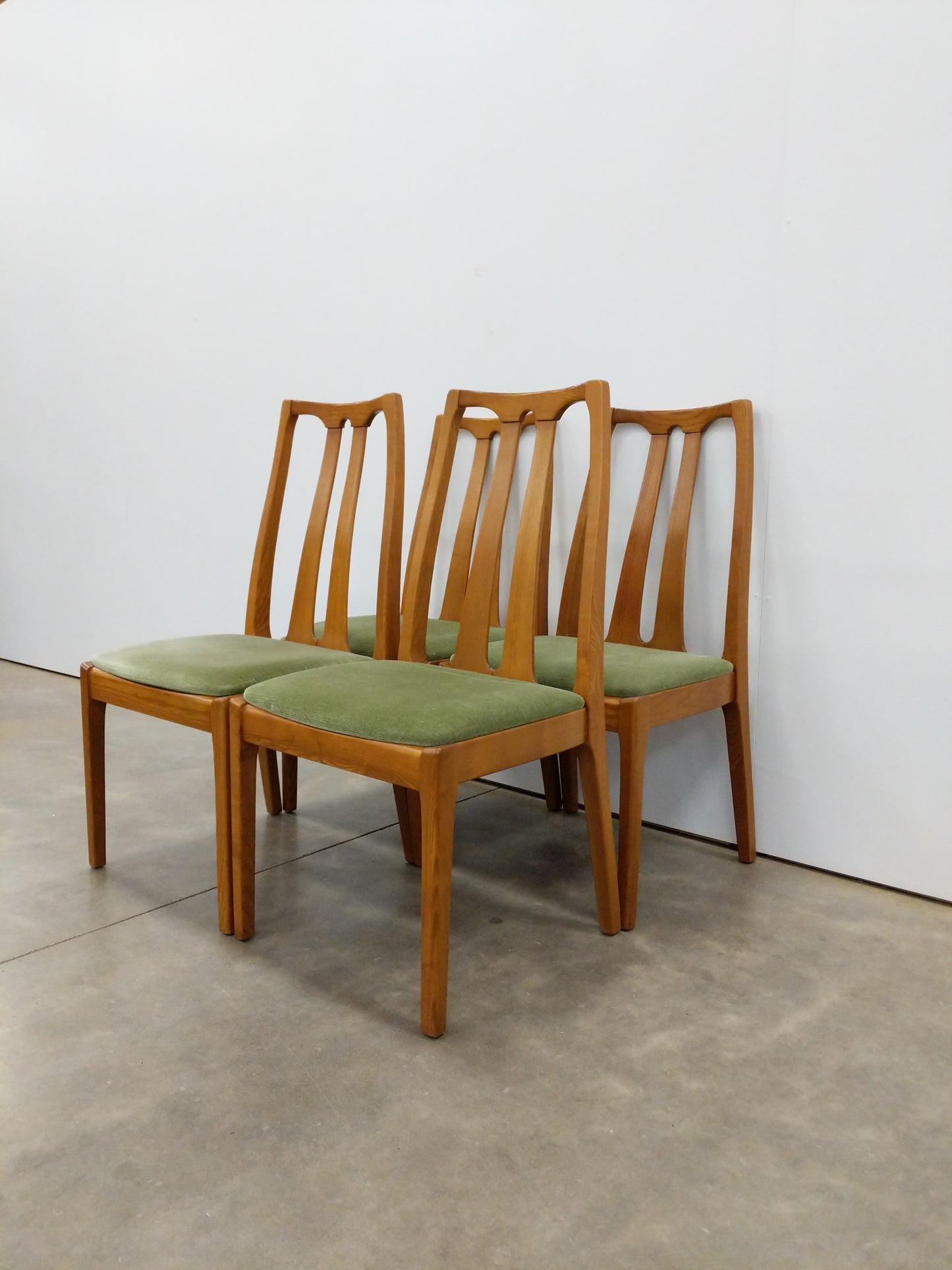 Set of 4 Vintage Mid Century Modern Dining Chairs by Parker Knoll