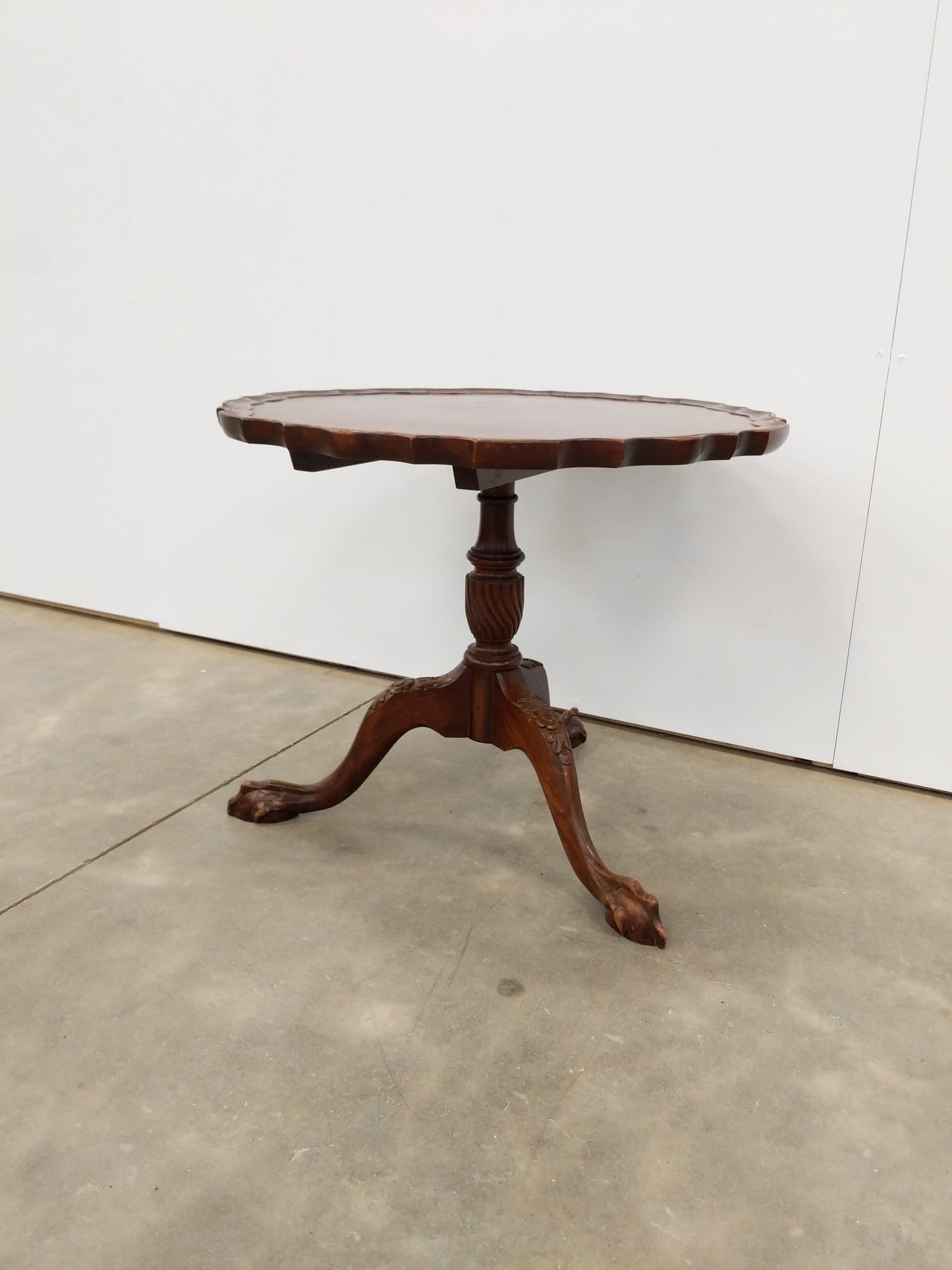 Antique Tilt Top "Pie Crust" Side Table