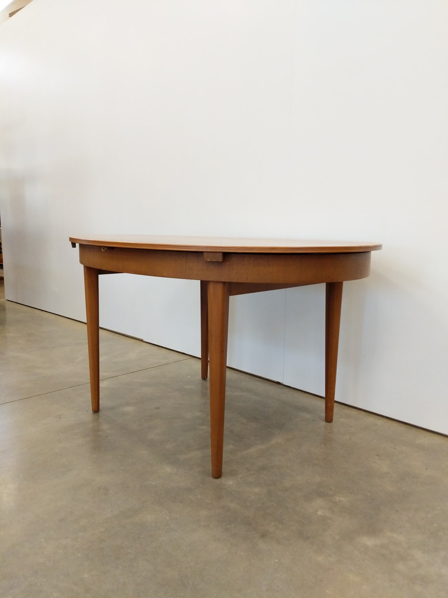 Vintage Mid Century Modern Teak Extendable Dining Table by Greaves & Thomas