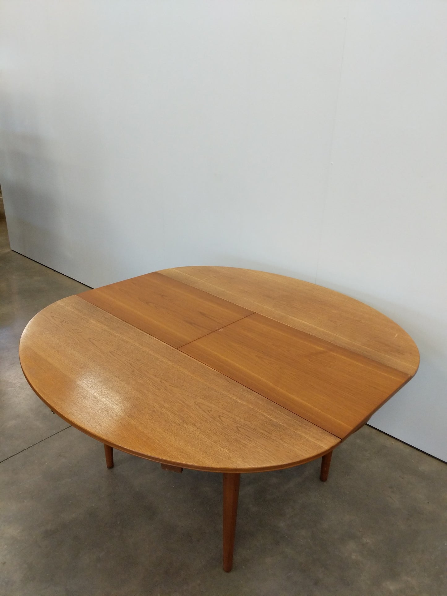 Vintage Mid Century Modern Teak Extendable Dining Table by Greaves & Thomas