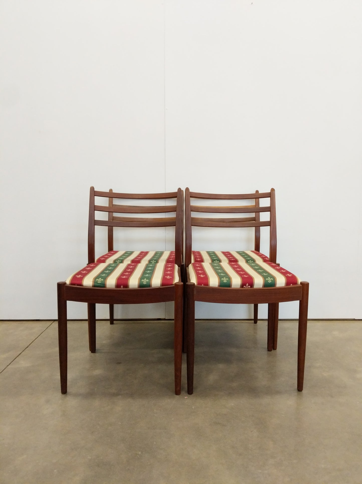 Set of 4 Vintage Mid Century Modern Dining Chairs by G Plan